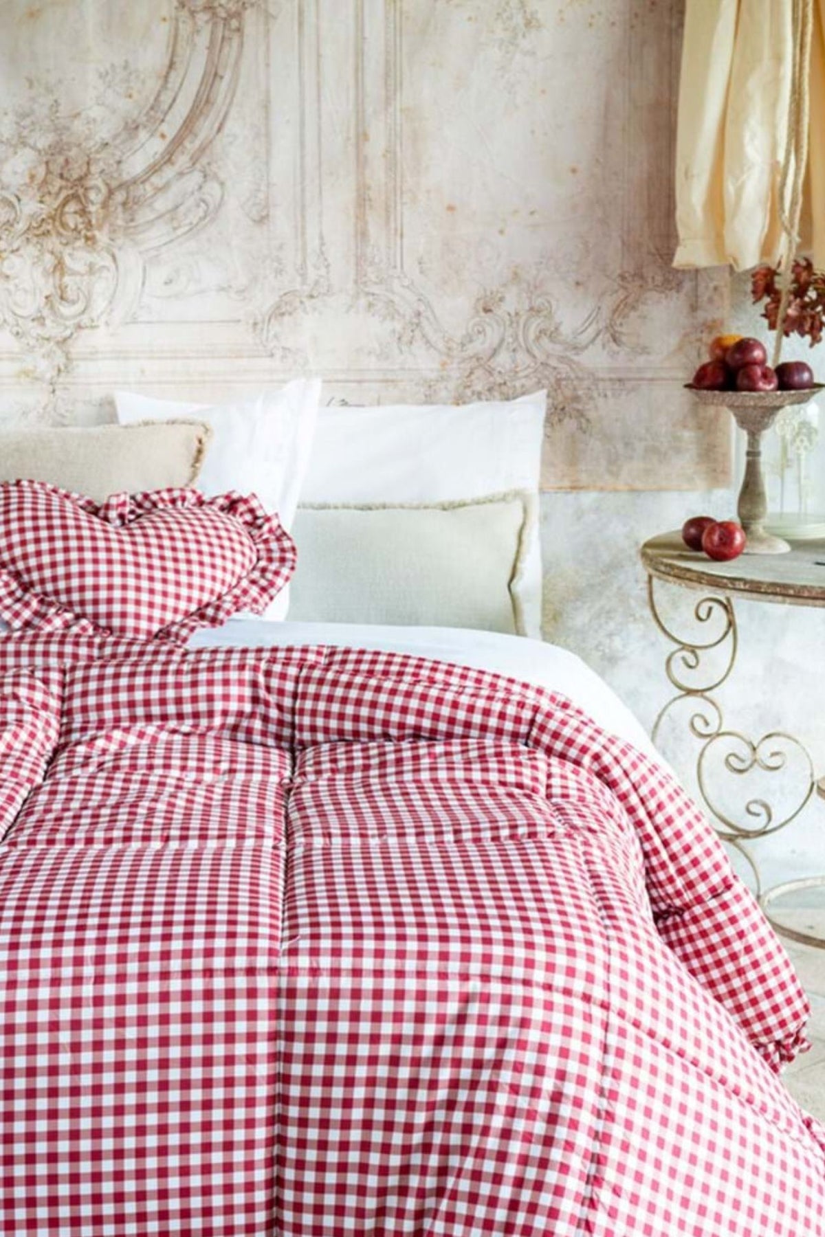 The Red Gingham Quilt