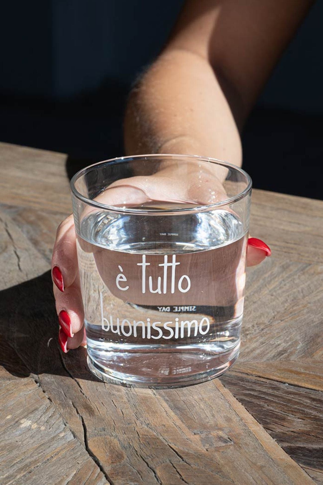 Simple Day È Tutto Buonissimo È Tutto Buonissimo - Bicchiere in vetro temperato con decori serigrafati 355ml | Simple Day