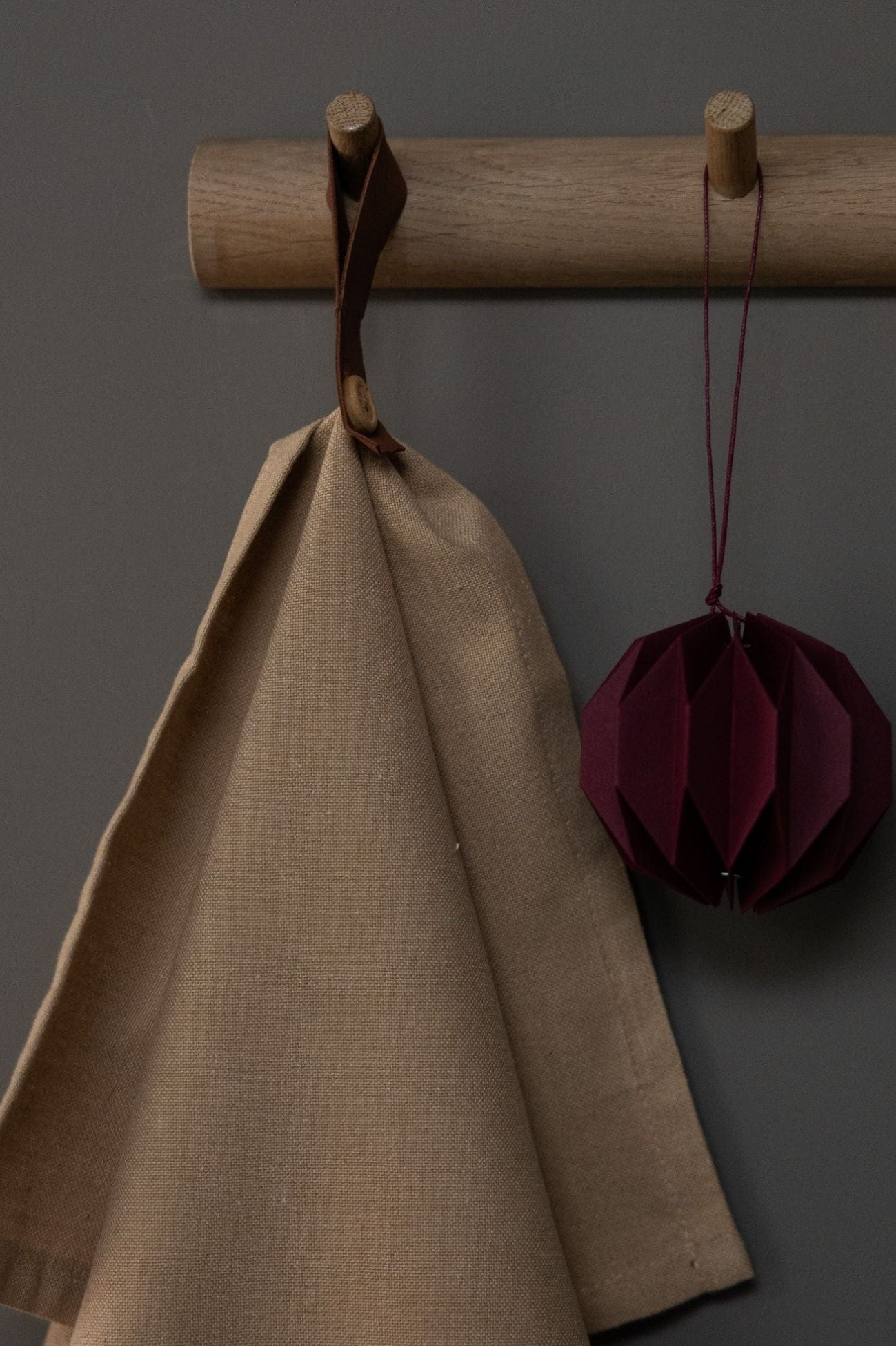 Storefactory Scandinavia Flinga Flinga - Strofinaccio in cotone biologico tortora/bianco | Storefactory Scandinavia