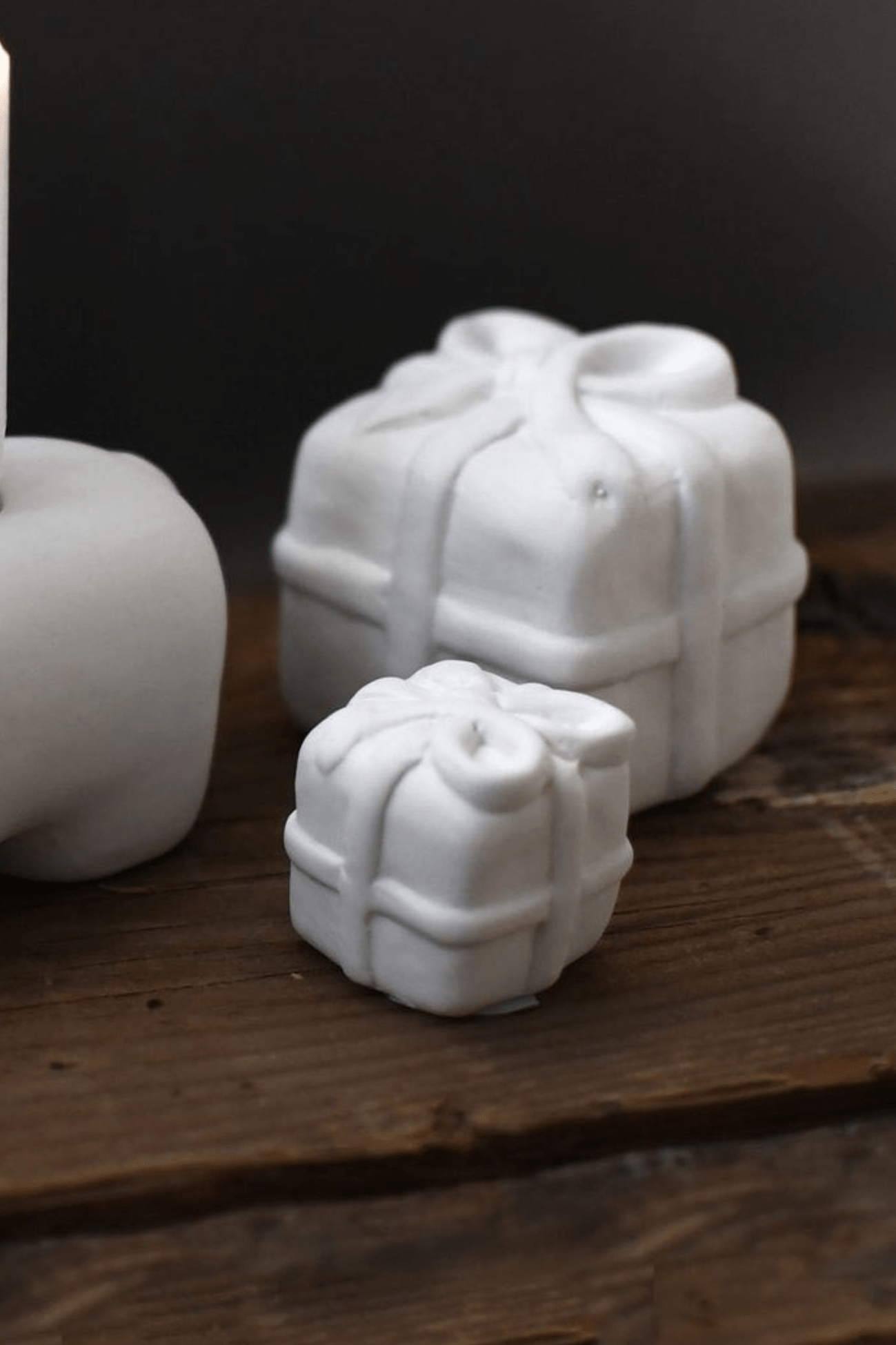 Storefactory Scandinavia Folke Regalo di natale piccolo in ceramica opaca bianca