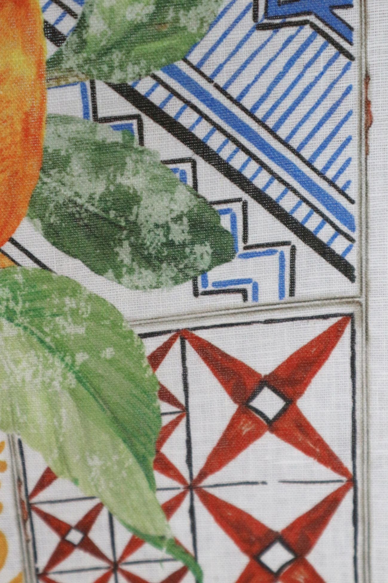 Tessitura Toscana Telerie Azulejos Azulejos - Canovaccio in puro lino con arance e maioliche | Tessitura Toscana Telerie