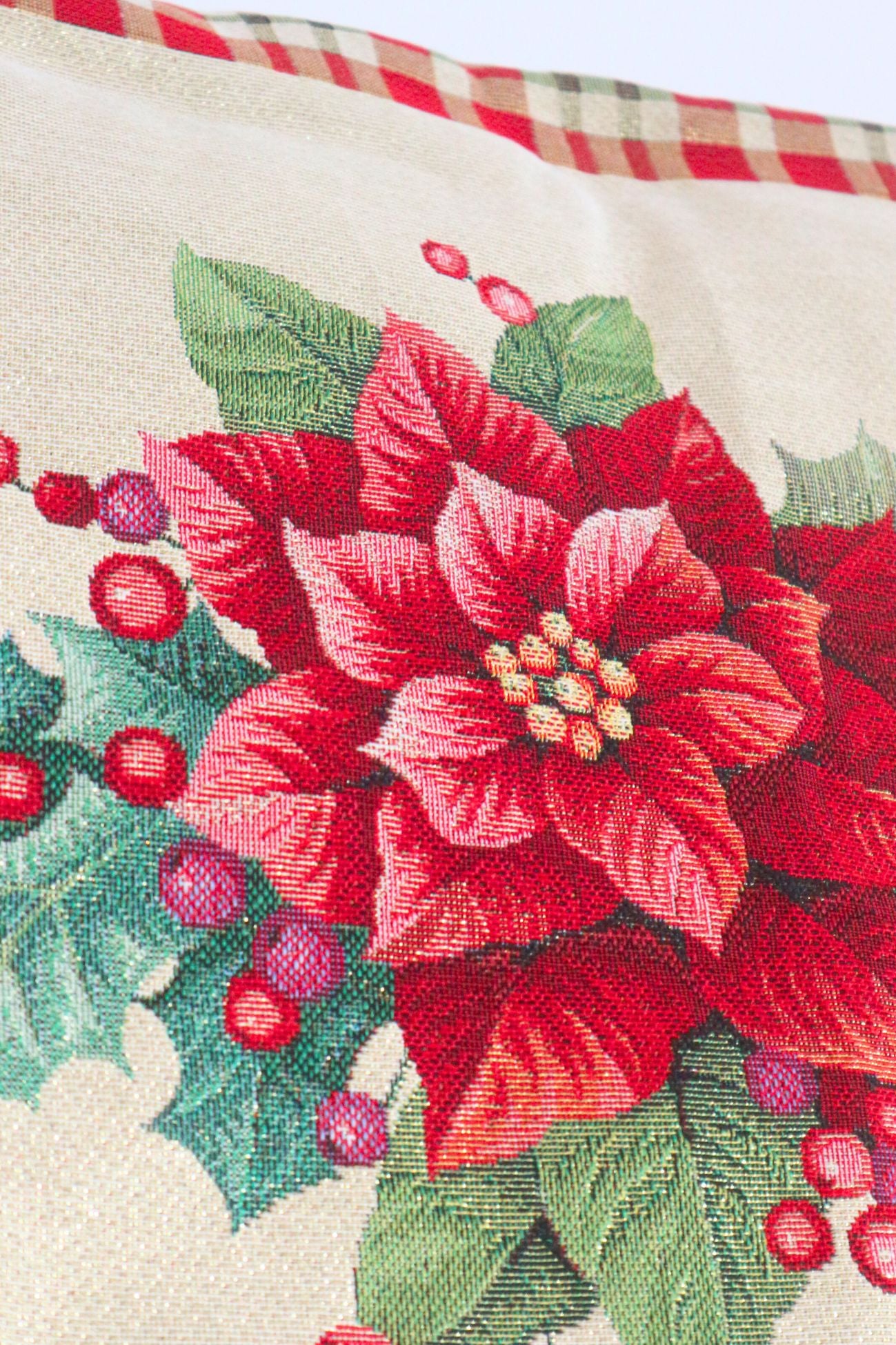 Berry - Christmas Tapestry 