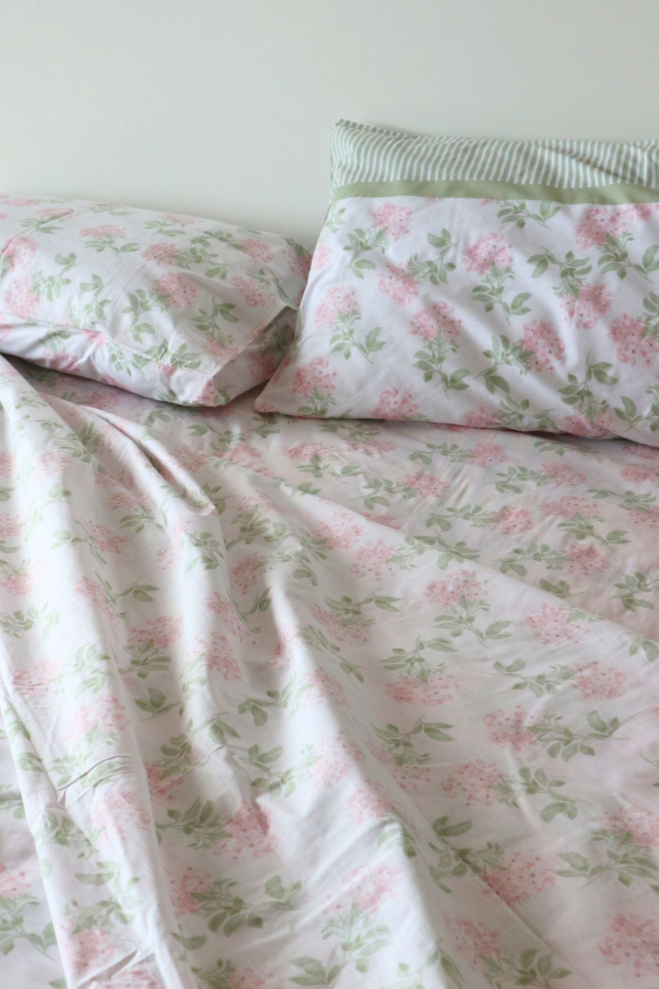 Blooming Poetry Completo Letto