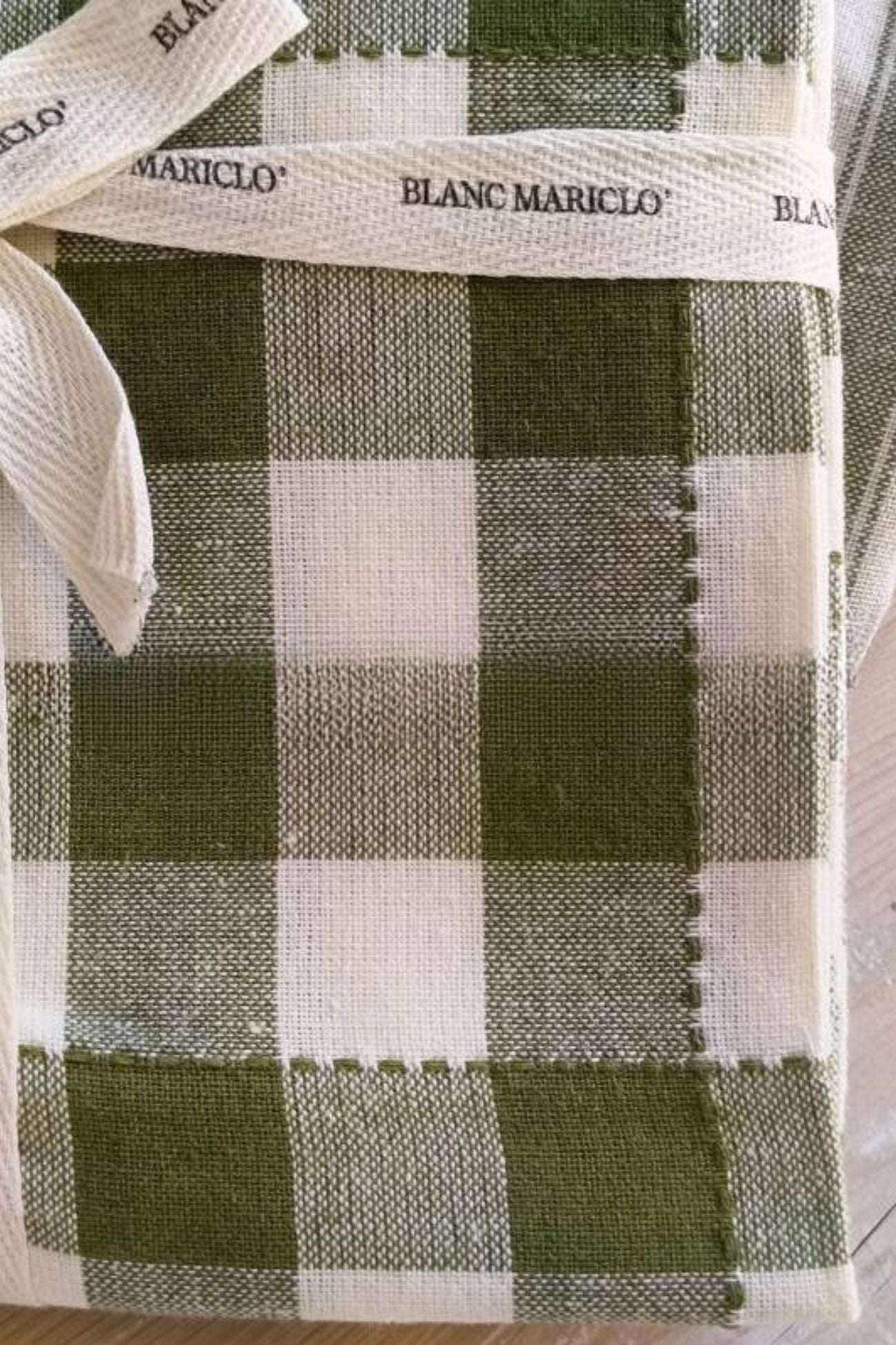 Breakfast on the Grass