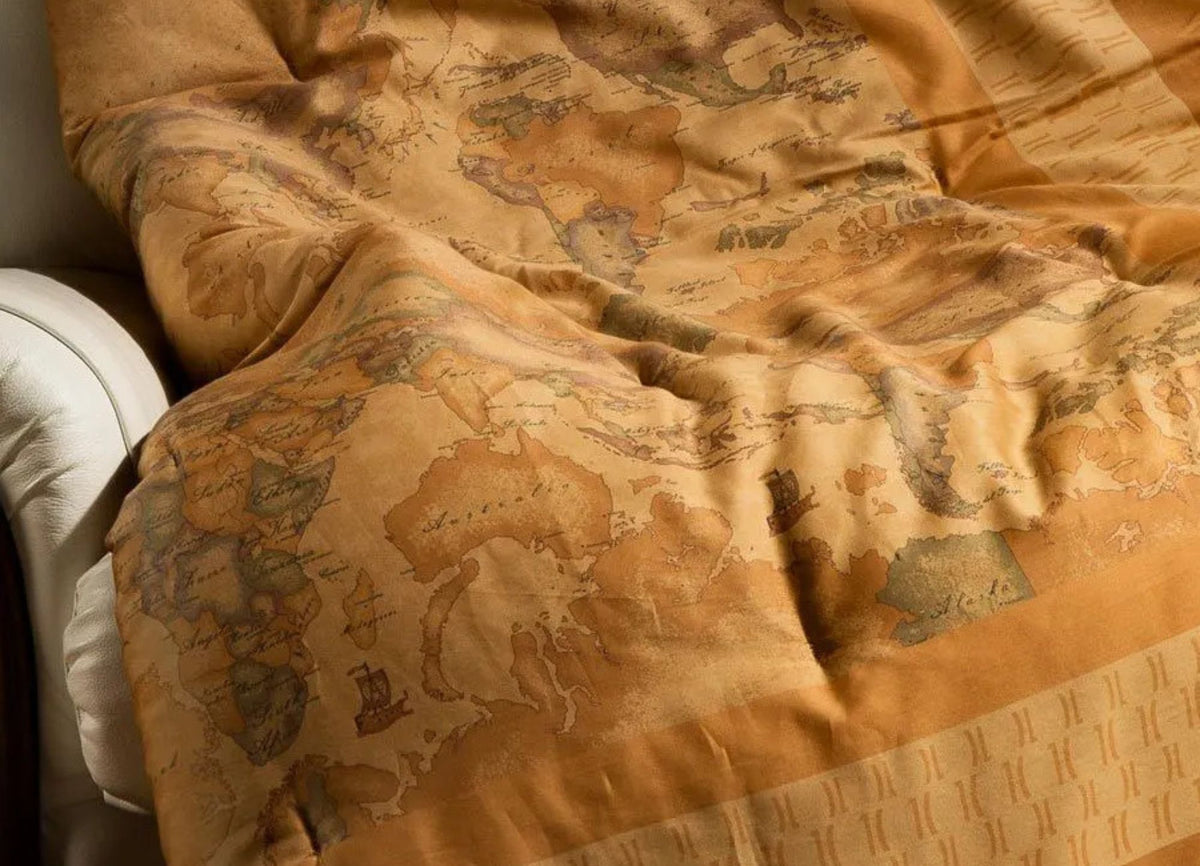 Geo Classic Throw