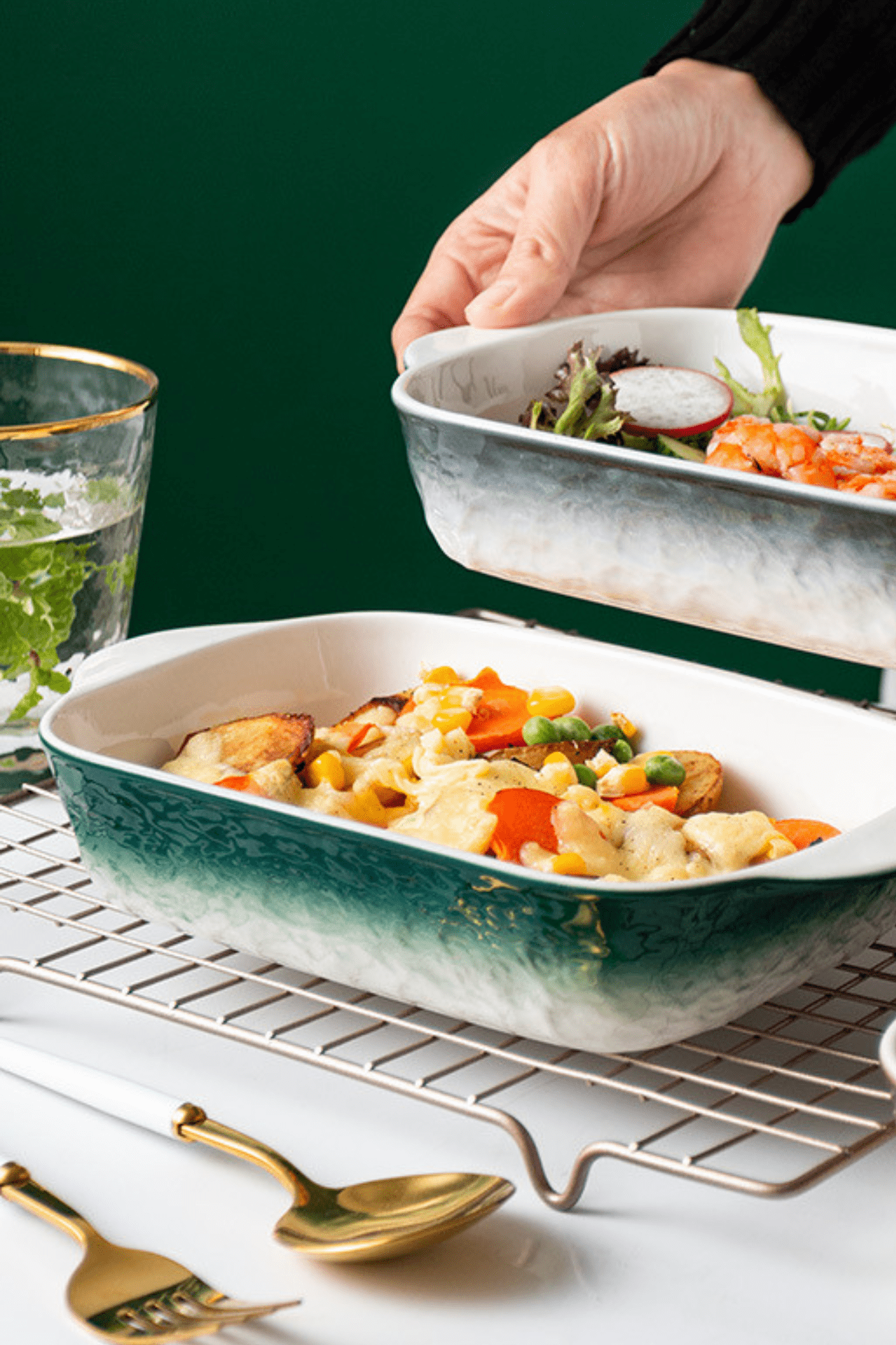 Antiope Design Smeraldo Pirofila piccola in porcellana verde e bianca con rilievi