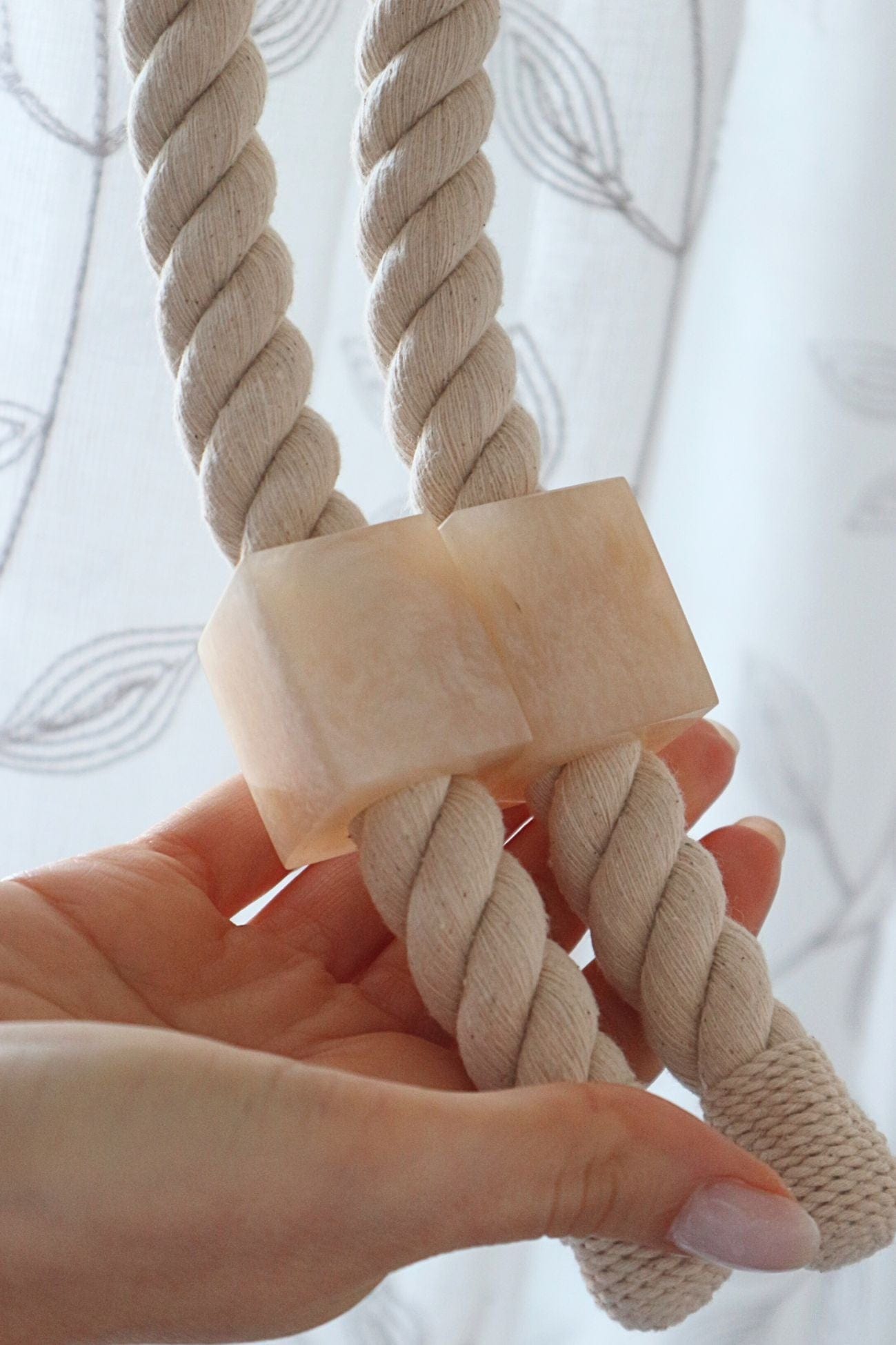 Blanc MariClo' Della Della - Embrasse in corda con calamita 75 cm | Blanc MariClo'