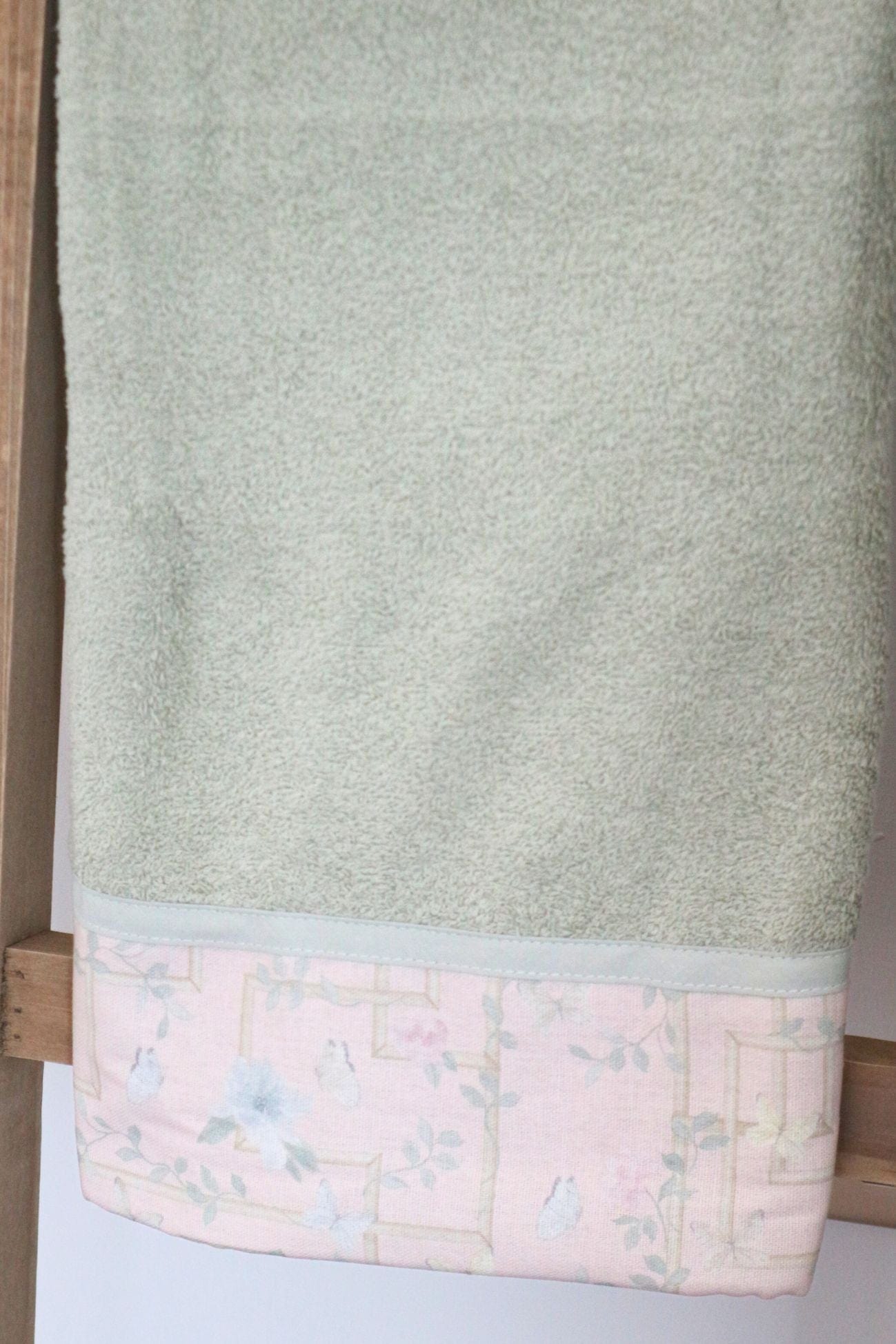 Blanc MariClo' Floral Twist Floral Twist - Coppia asciugamano viso e ospite in cotone verde | Blanc MariClo'