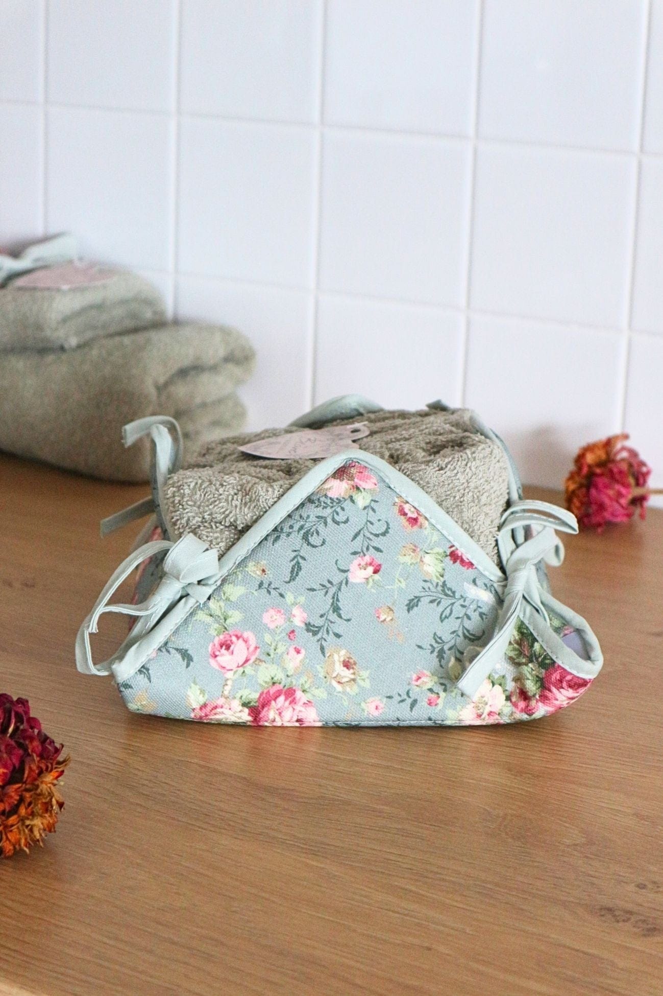 Blanc MariClo' Flowers Flowers - Flowers - Cestino floreale con 4 lavette in cotone | Blanc MariClo'