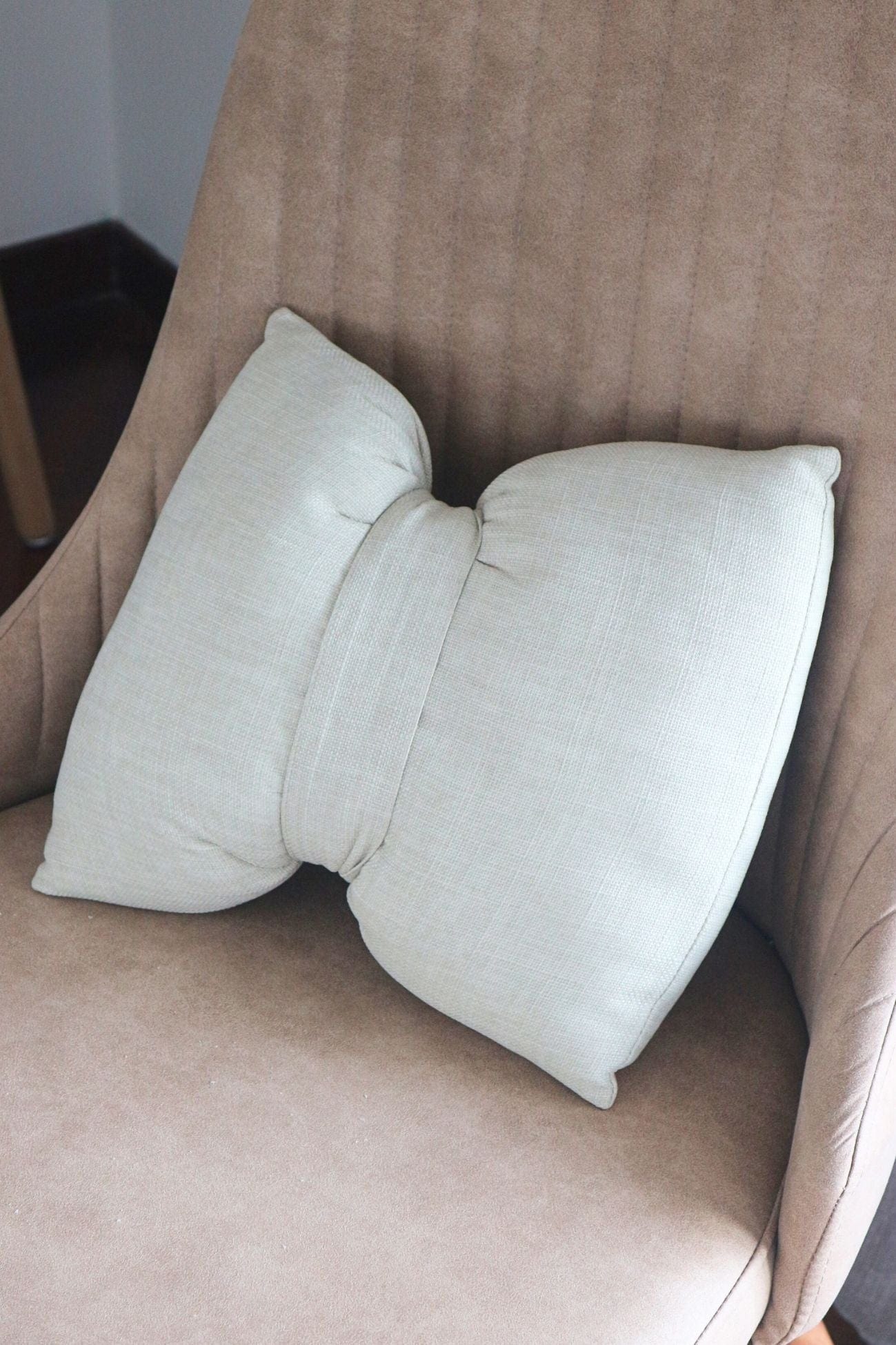 Blanc MariClo' Le Chic Le Chic - Le Chic - Cuscino arredo imbottito piccolo a forma di fiocco | Blanc MariClo'