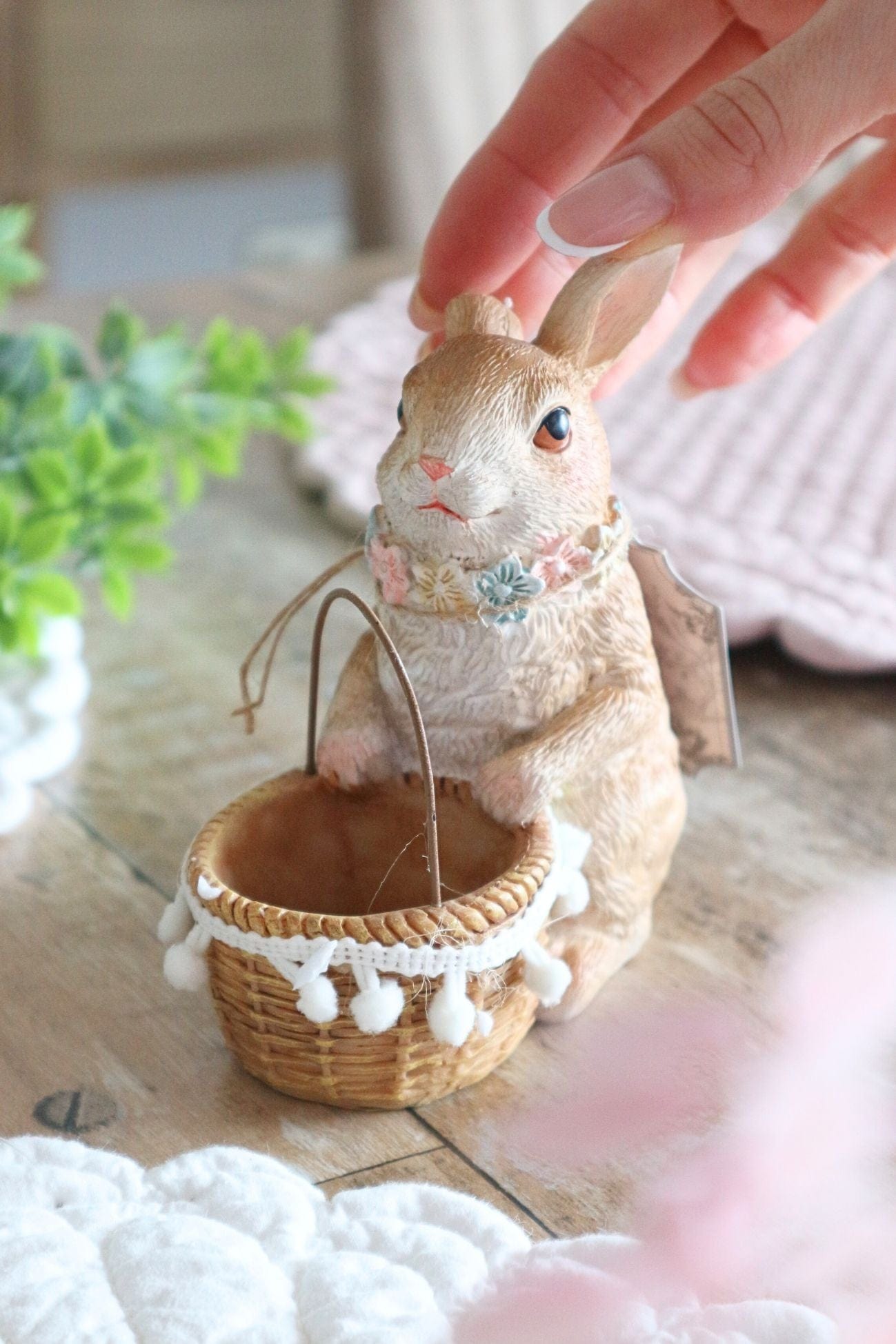 Blanc MariClo' Nemorino Nemorino - Coniglietto pasquale in resina con cestino | Blanc MariClo'