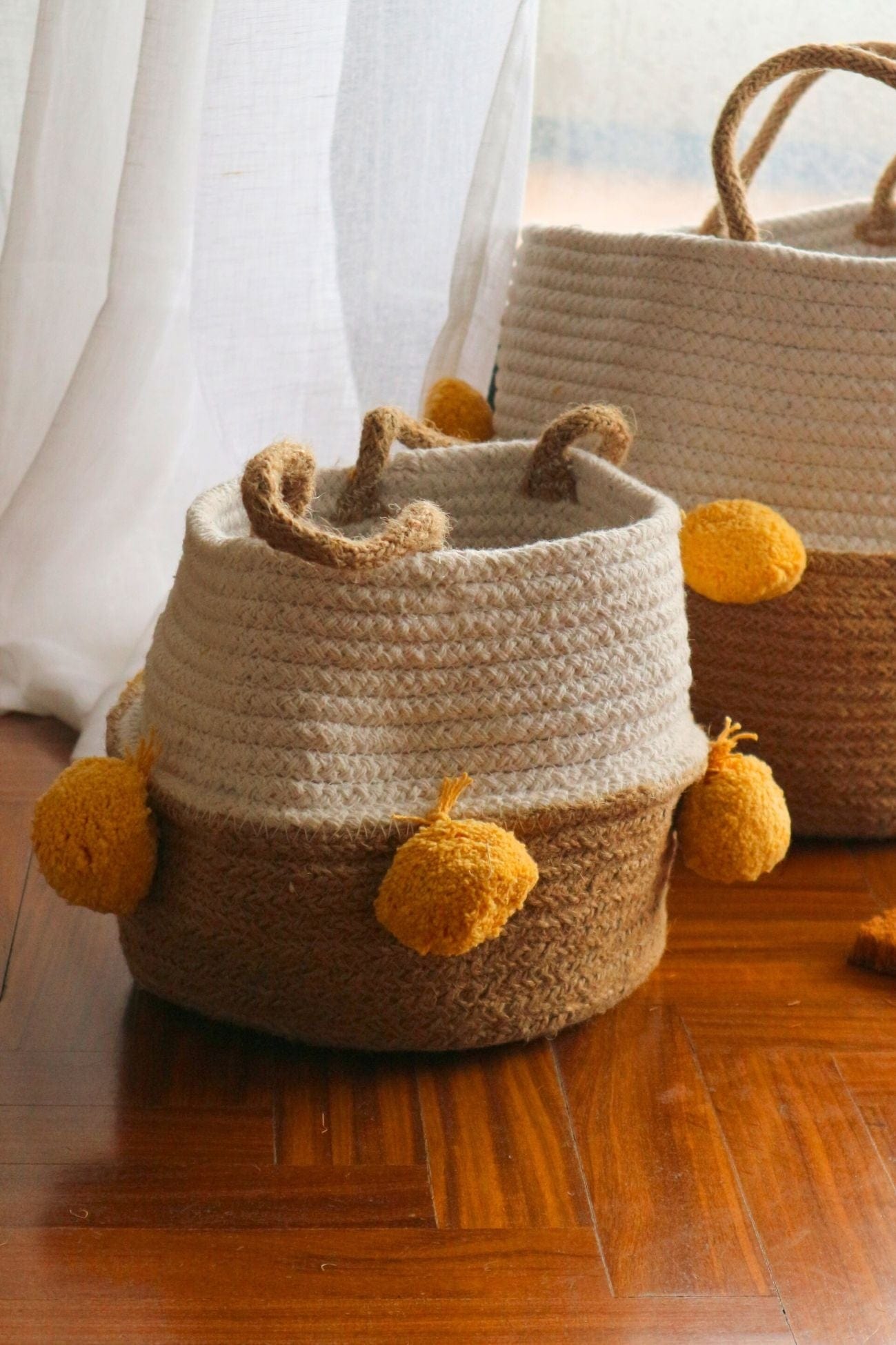 Blanc MariClo' Row Attitude Row Attitude - Row Attitude - Cesto in juta con pompons in stile boho | Blanc MariClo' Piccolo