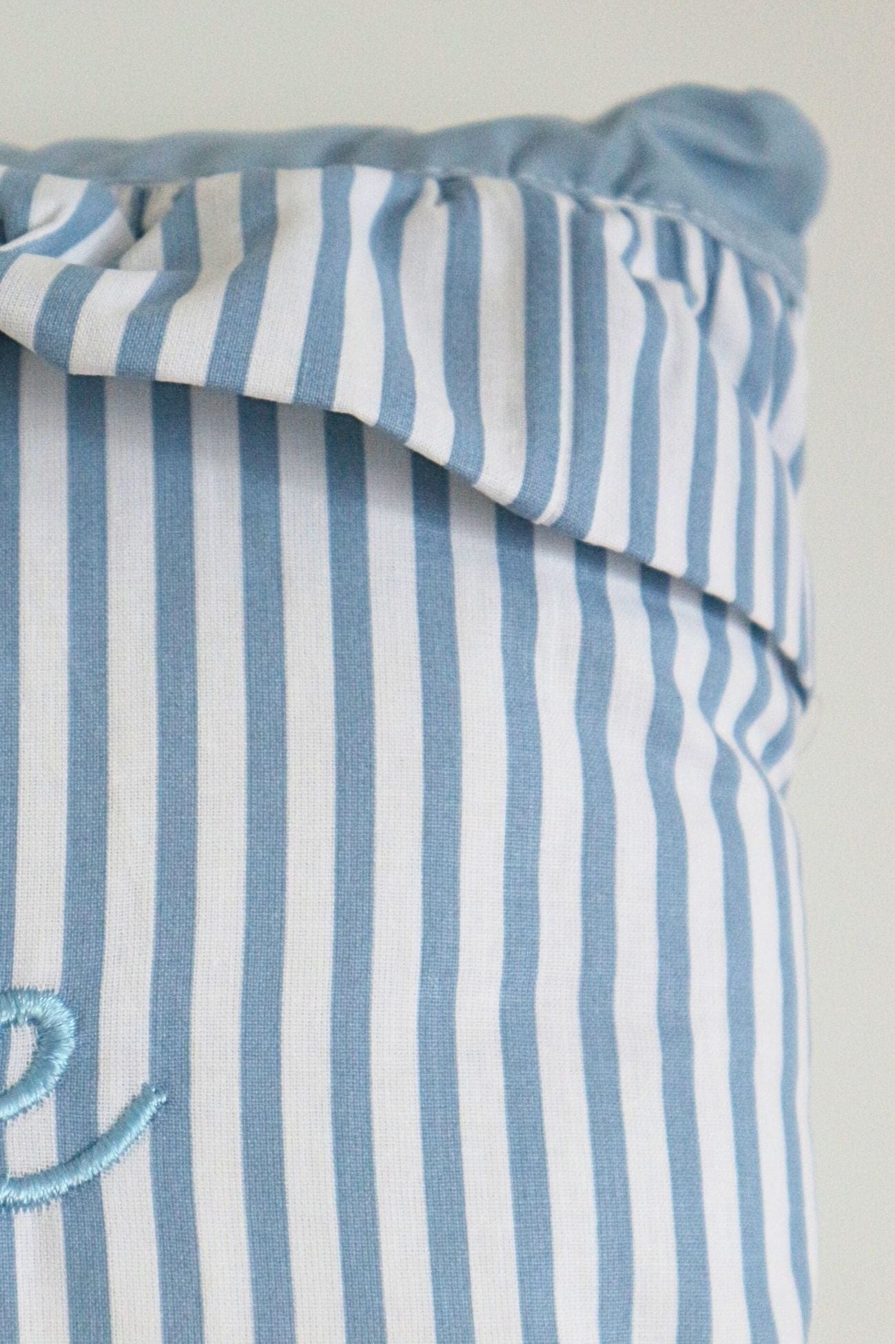 Blanc MariClo' Ti Voglio Bene Ti Voglio Bene - Ti Voglio Bene - Cuscino arredo imbottito in cotone con gala | Blanc MariClo'