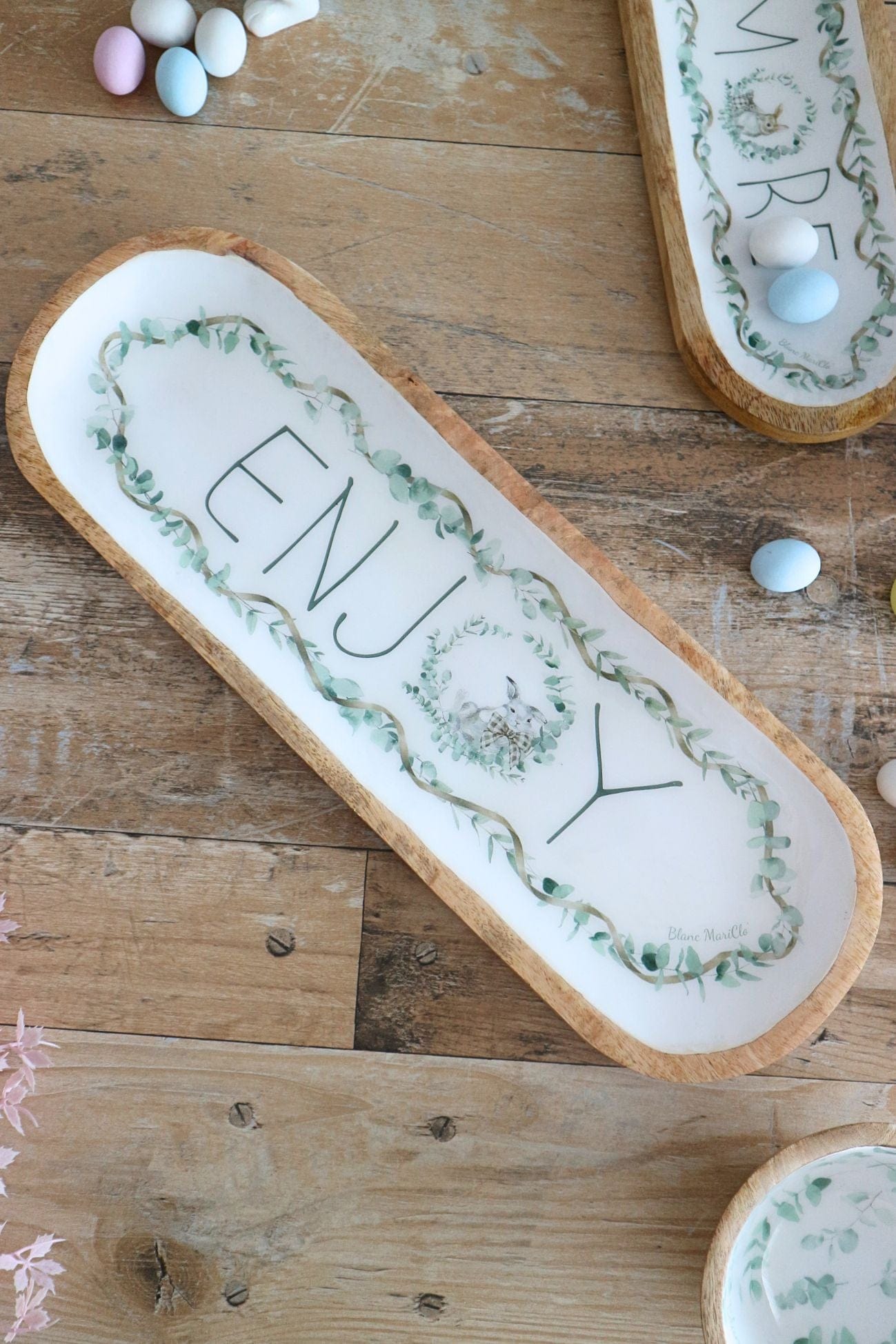 Blanc MariClo' Zerlina Zerlina - Vassoio pasquale in legno laccato all'interno con scritta Enjoy | Blanc MariClo'