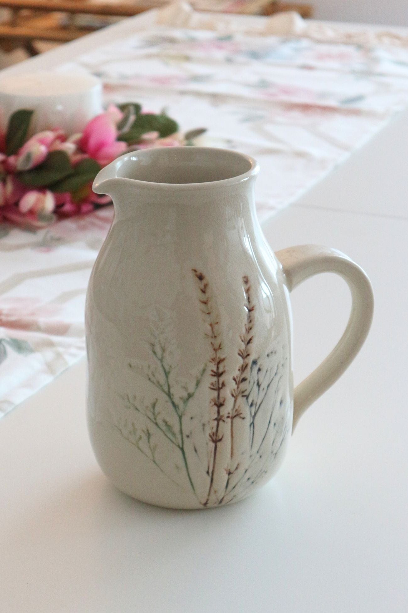 Bloomingville Beah Beah - Brocca con dettagli floreali 1500 ml | Bloomingville