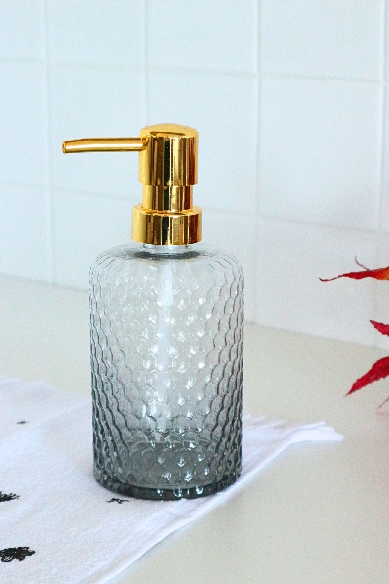 Bloomingville Hyben Hyben - Dosatore di sapone in vetro grigio | Bloomingville