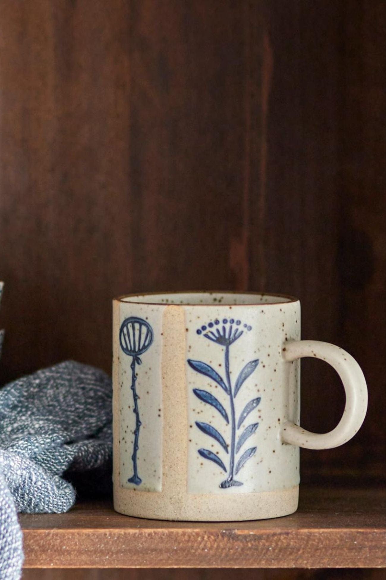 Bloomingville Leonie Leonie - Tazza con motivi floreali in gres 195 ml | Bloomingville