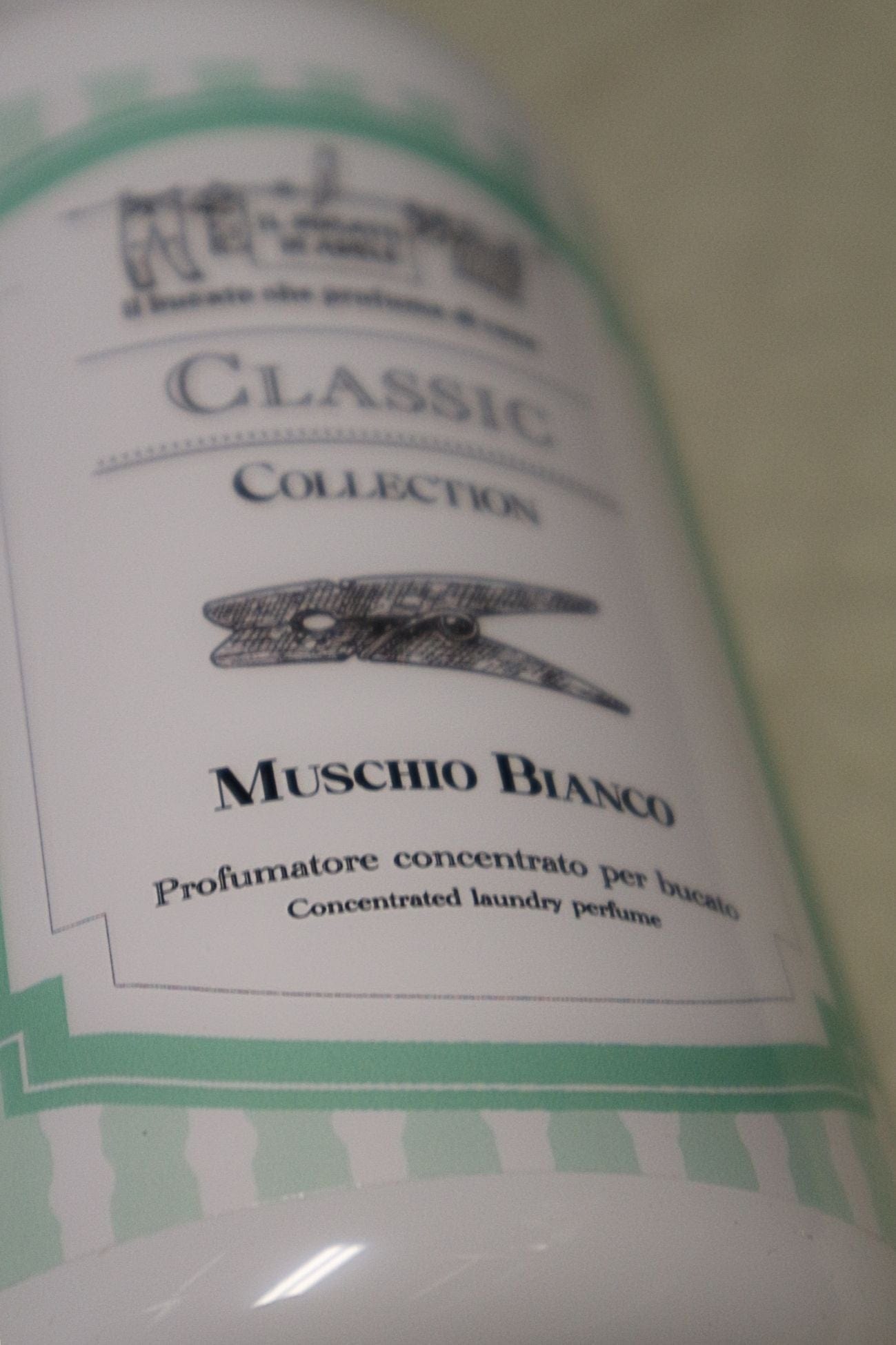 Il Bucato di Adele Muschio Bianco Muschio Bianco - Profumatore per bucato floreale e muschiato - orchidea e agrumi | Il Bucato di Adele