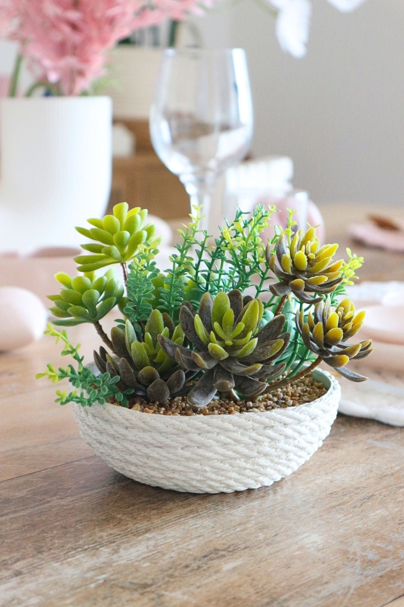 Item International Almeta Piantina artificiale verde con vaso intrecciato