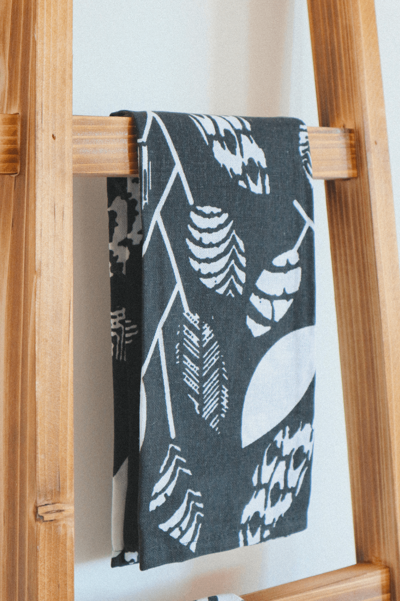 Item International Cleo Cleo - Set di 3 strofinacci in cotone multicolore con foglie | Item International