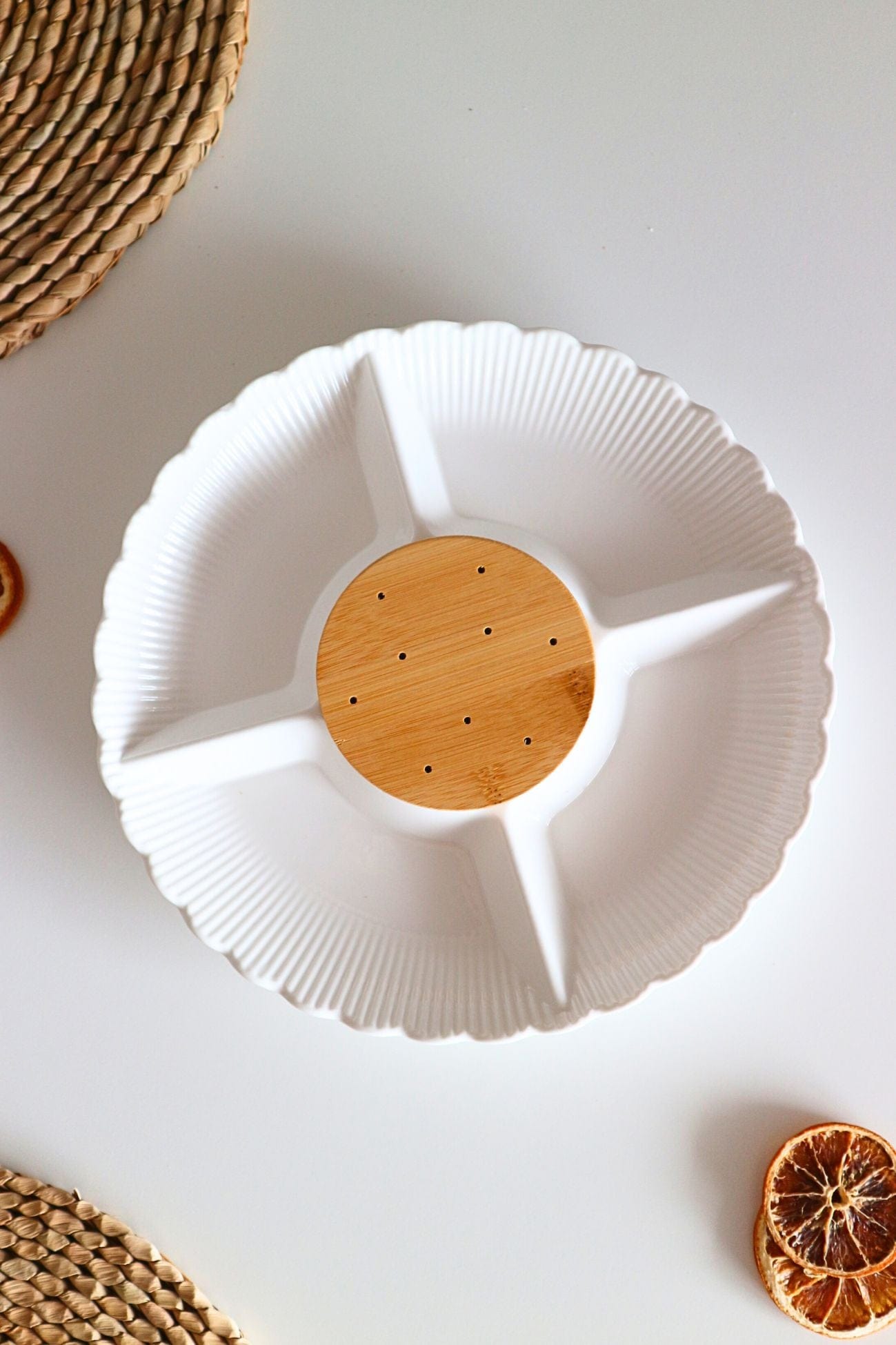 Item International Dana Vassoio per aperitivo in porcellana bianca