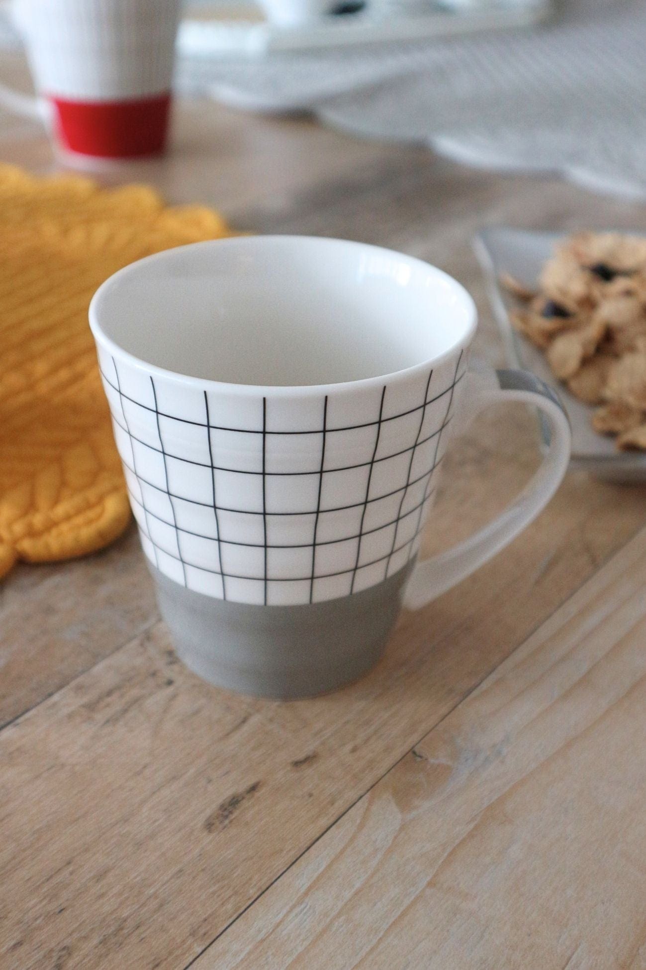 Item International Dots Dots - Tazza in porcellana con righe 340 ml | Item International