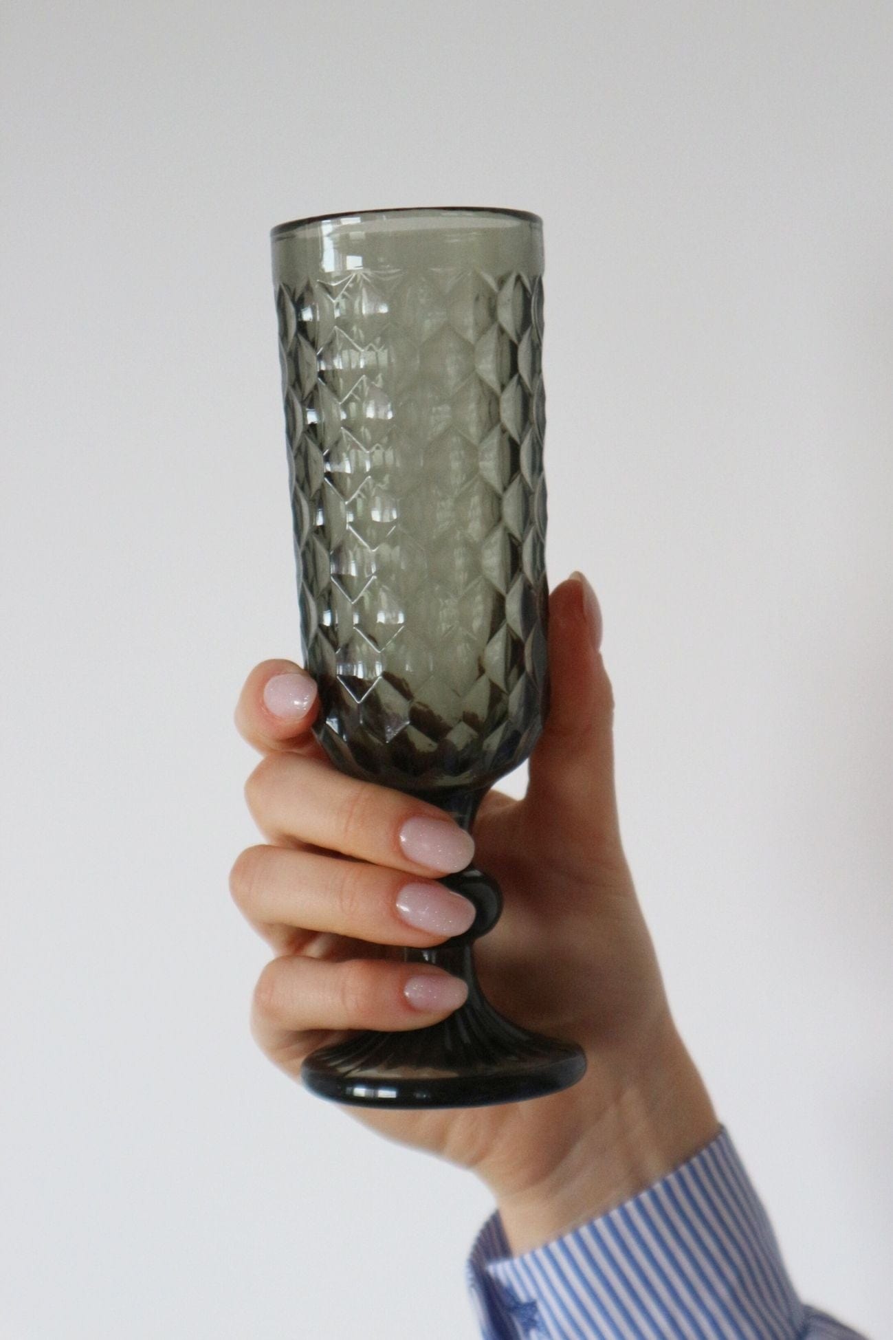 Item International Ermes Ermes - Flute di vetro grigio 150ml | Item International