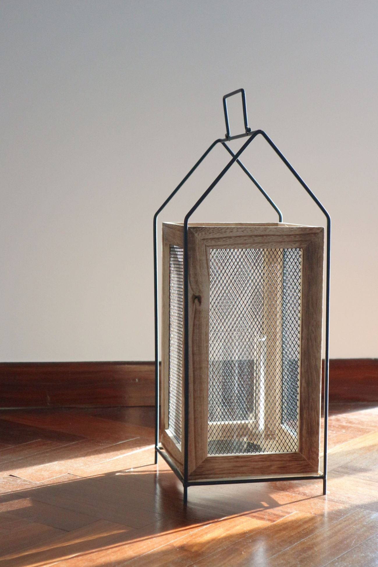 Item International Fener Fener - Lanterna in legno e metallo | Item International