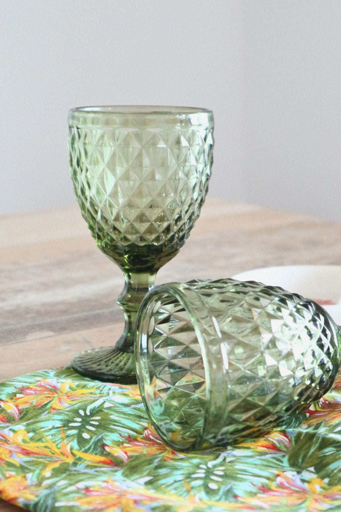 Item International Galia Galia - Set di 2 strofinacci in cotone verde e rosa con motivo floreale | Item International