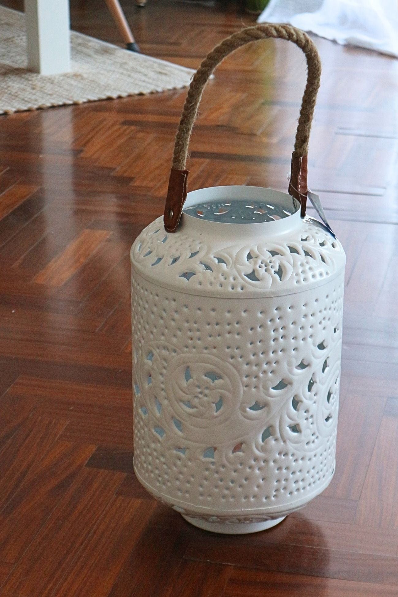 Item International Harper Harper - Lanterna in metallo bianco traforato | Item International