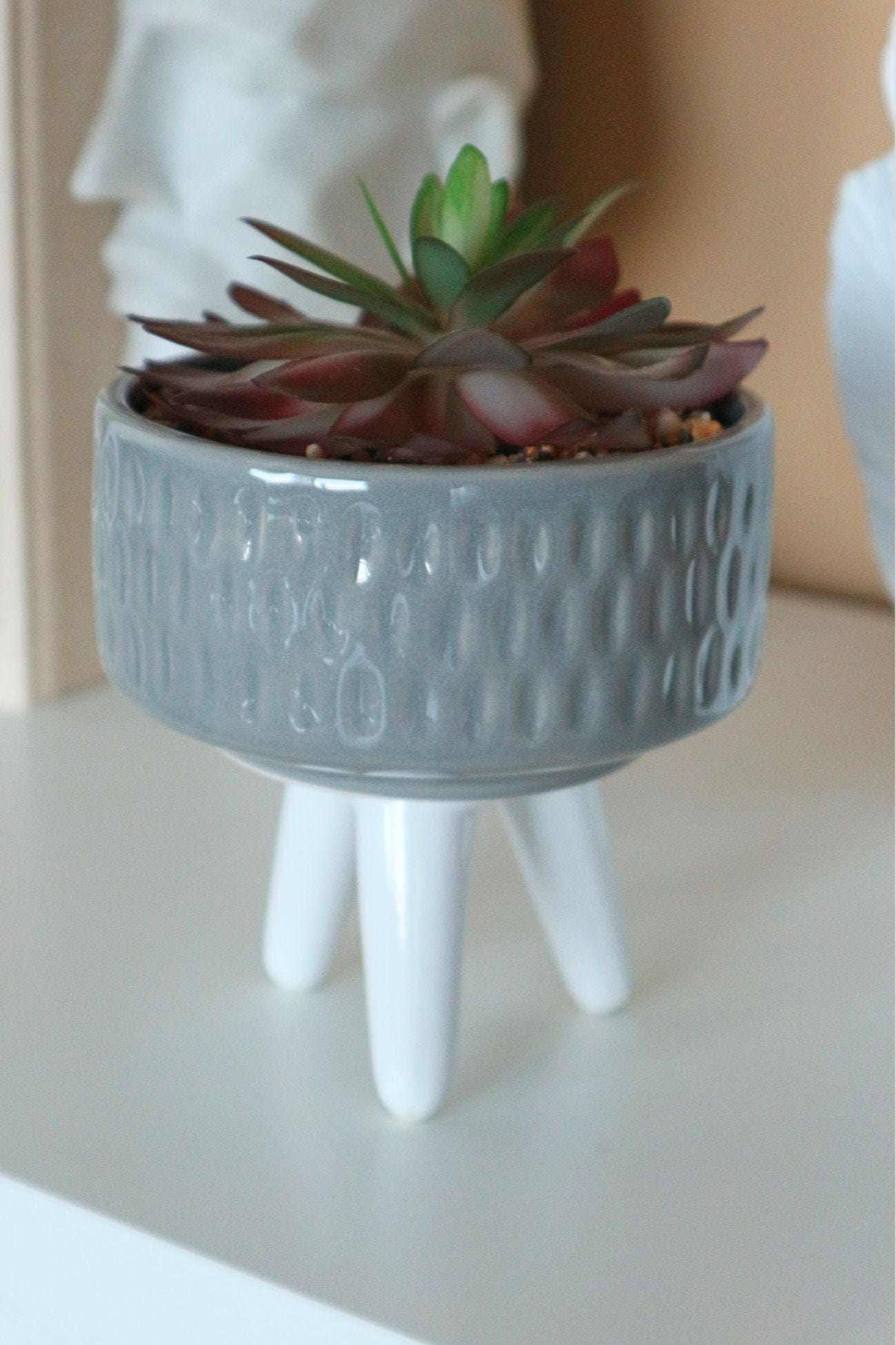 Item International Isla Isla - Piantina artificiale in porcellana azzurra con gambe | Item International