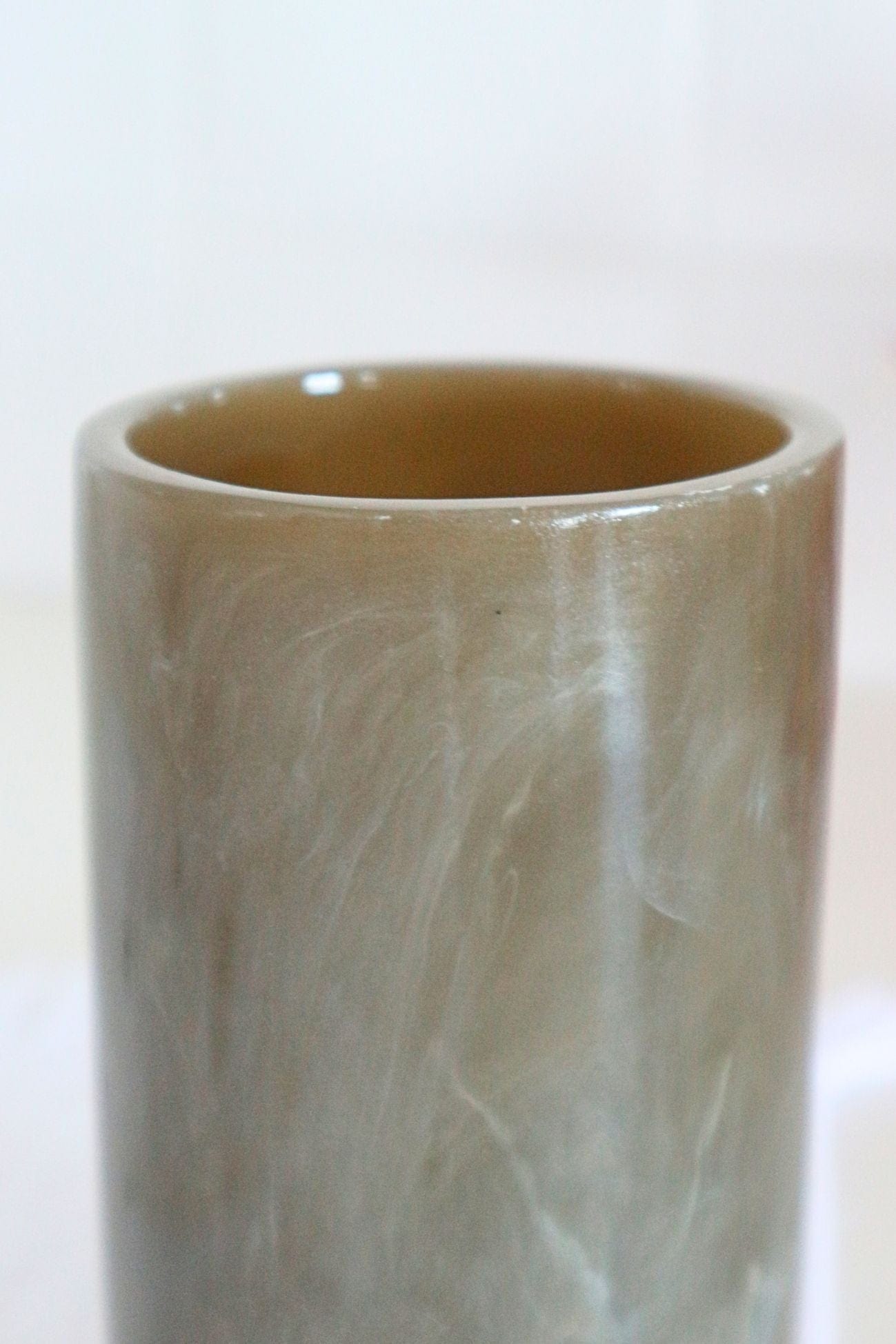 Item International Jibaro Jibaro - Bicchiere portaspazzolino in resina dorata sfumata | Item International