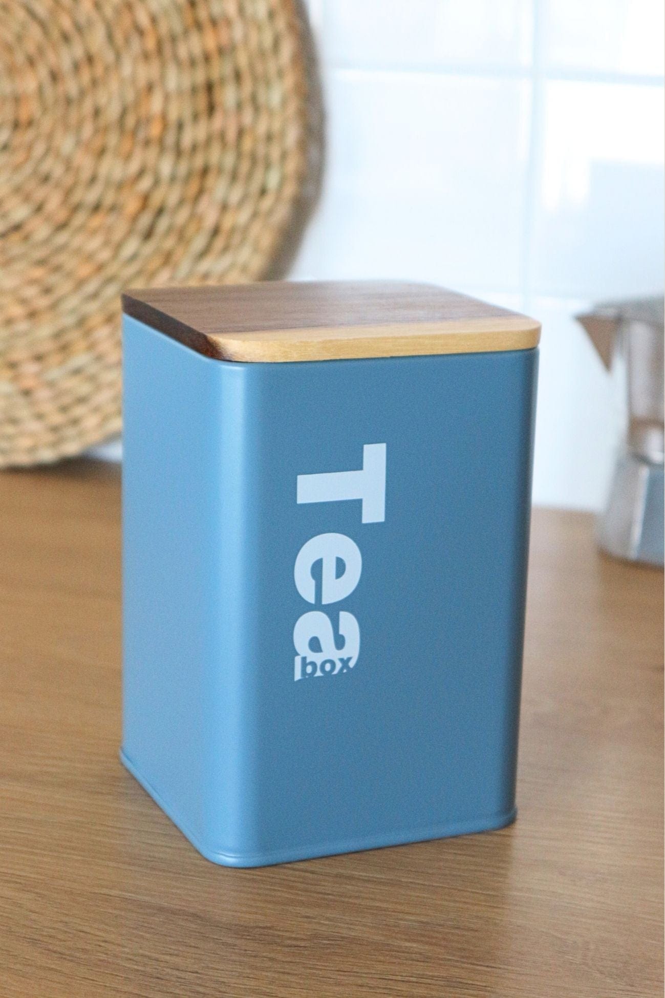 Item International Joseph Joseph - Barattolo in metallo azzurro e tappo in bambù - Tea | Item International