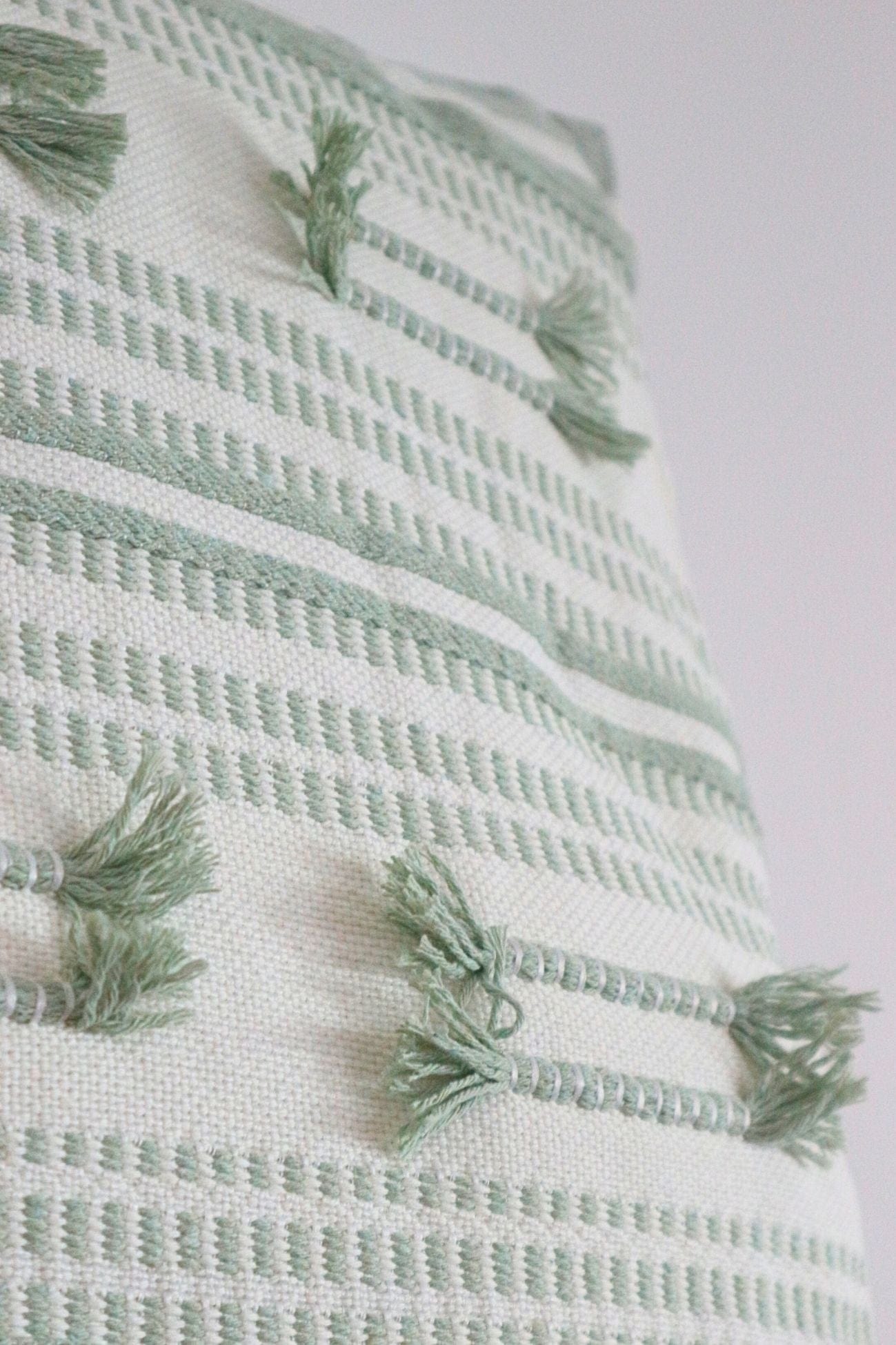 Item International Jumbai Jumbai - Cuscino arredo imbottito in cotone azzurro e bianco | Item International