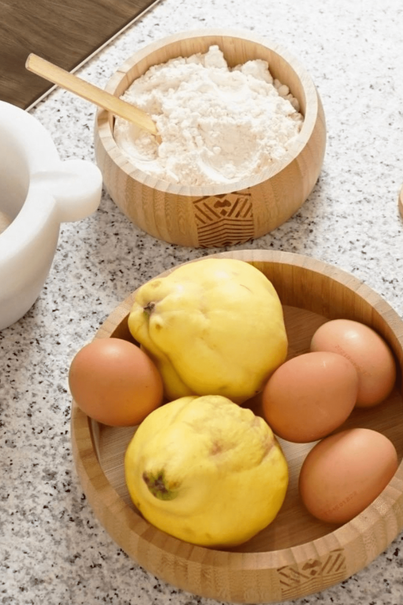 Item International Kanok Ciotola in bambù con incisioni tribali