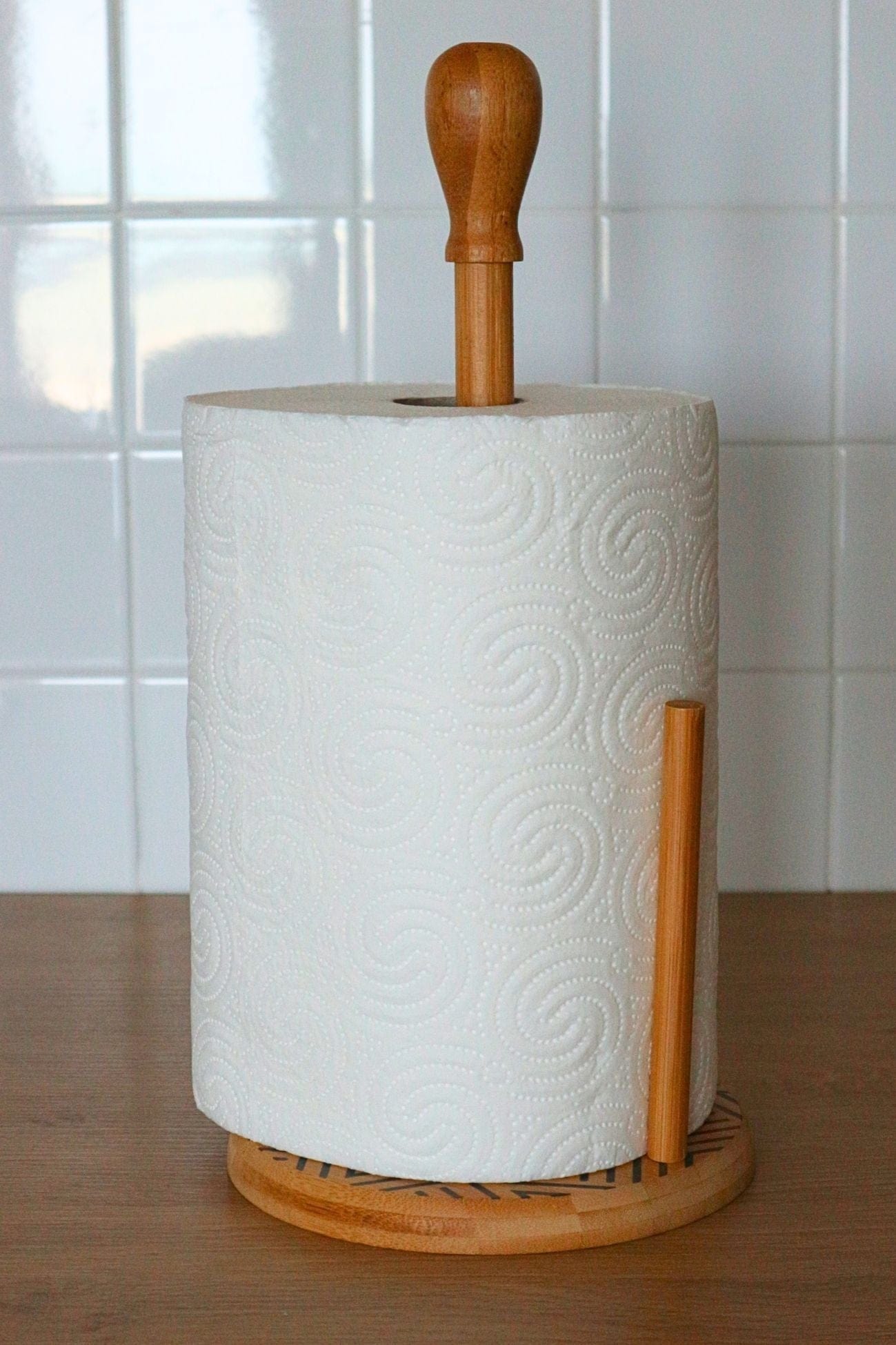 Item International Kanok Kanok - Portarotoli in bambù con incisioni tribali | Item International