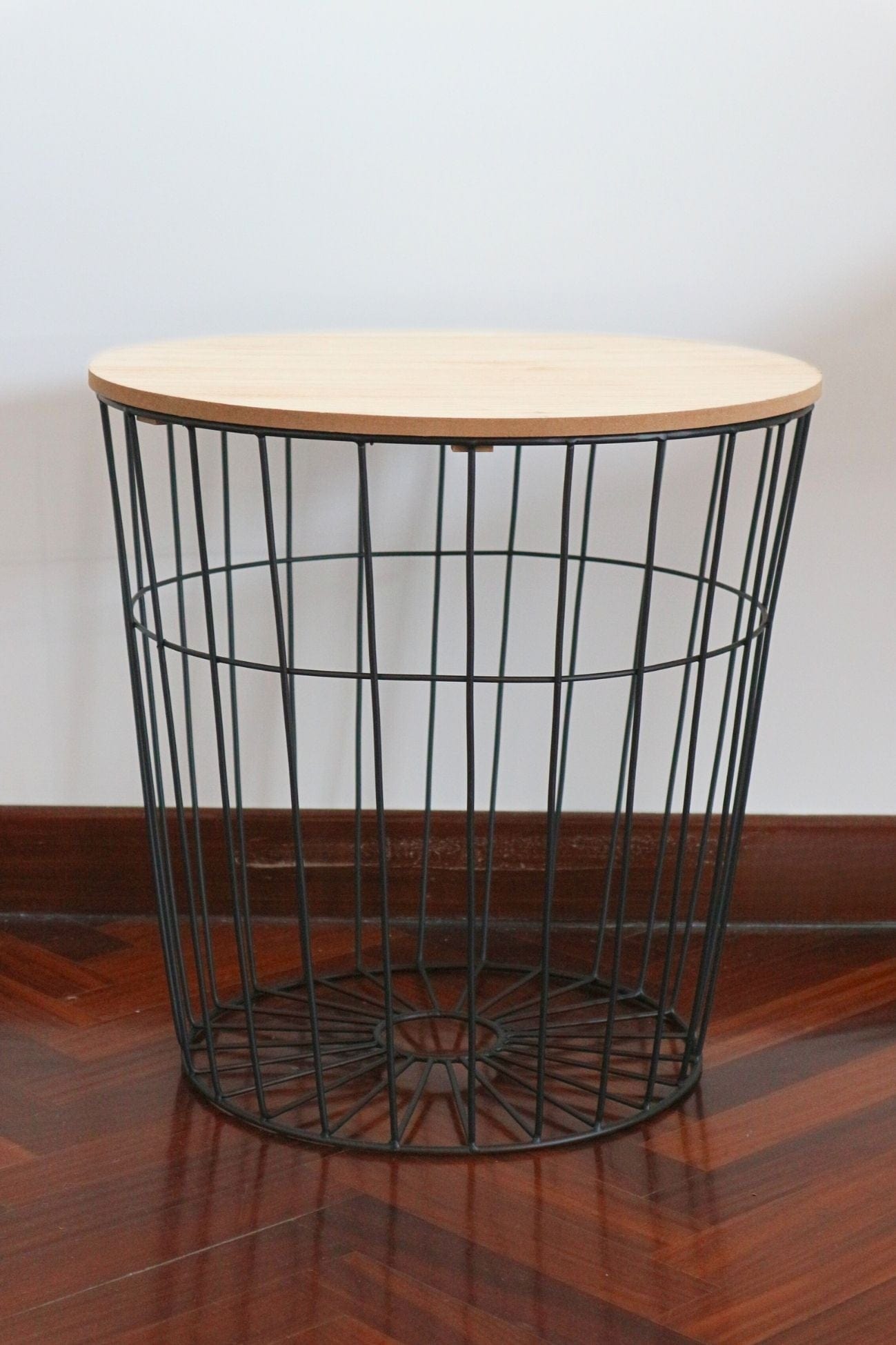 Item International Lissi Lissi - Tavolino in legno e ferro | Item International