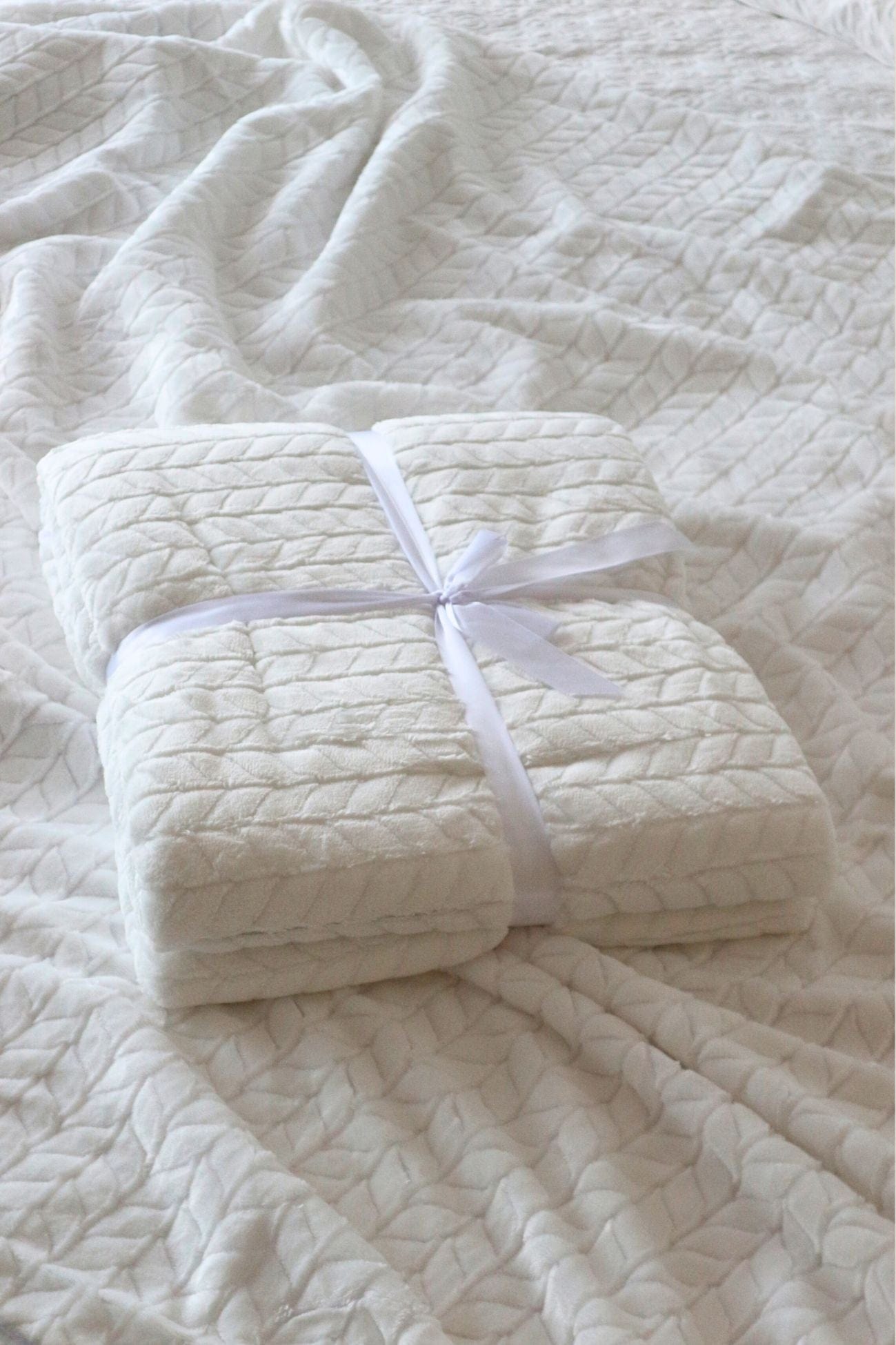 Item International Lydia Lydia - Coperta bianca in poliestere 130x170 | Item International