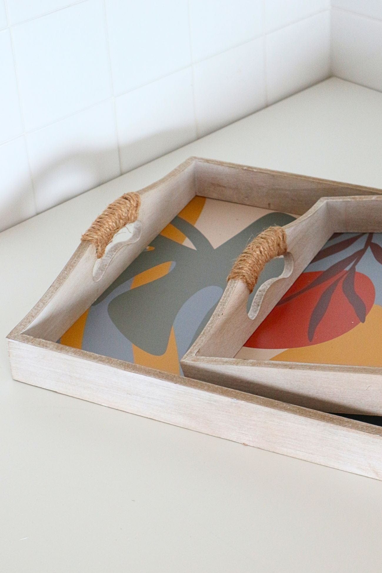 Item International Palawan Palawan - Vassoio tropicale in legno con manici | Item International