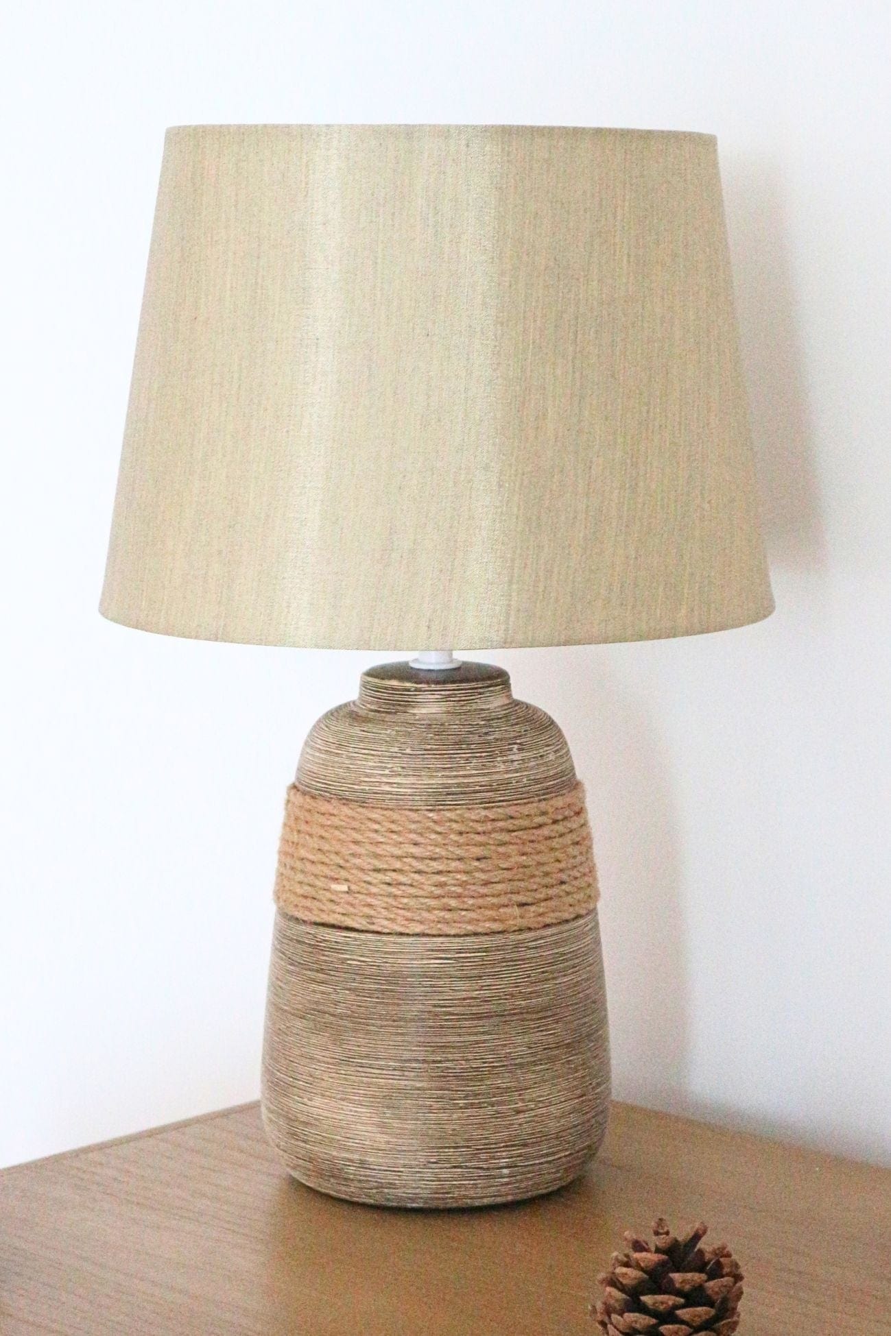 Item International Serel Serel - Lampada da tavolo in porcellana | Item International