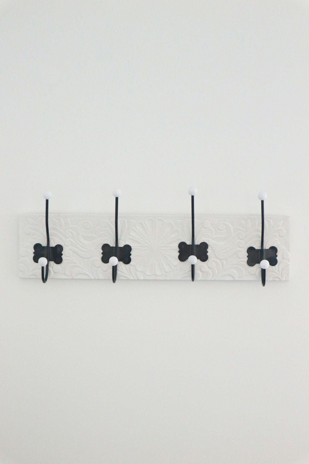 Item International Stacey Stacey - Appendiabiti in legno con ganci in metallo | Item International