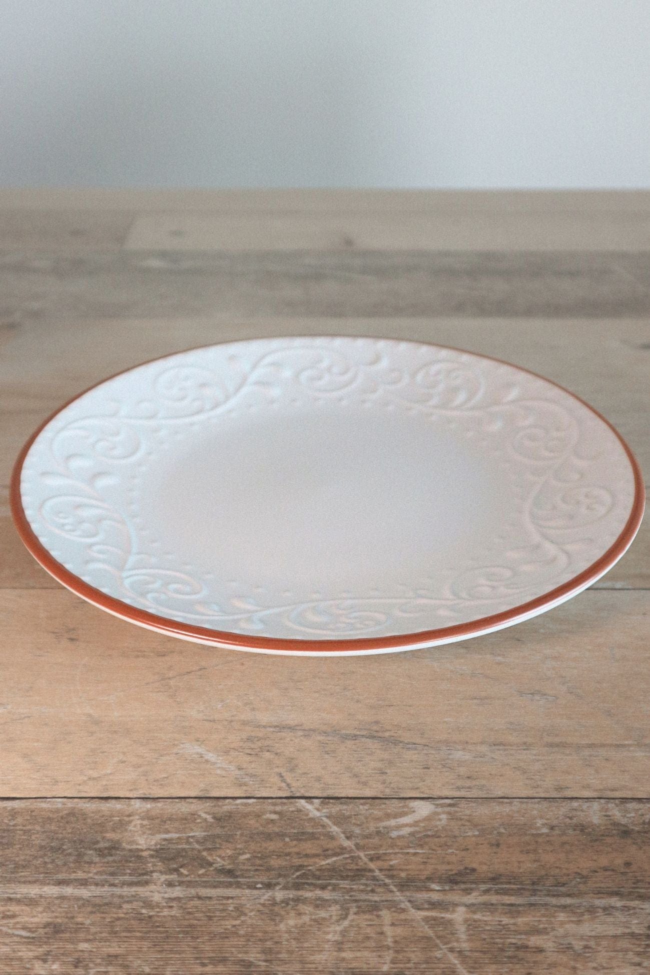 Item International Tiffany Tiffany - Piatto in porcellana bianca in stile Shabby Chic | Item International