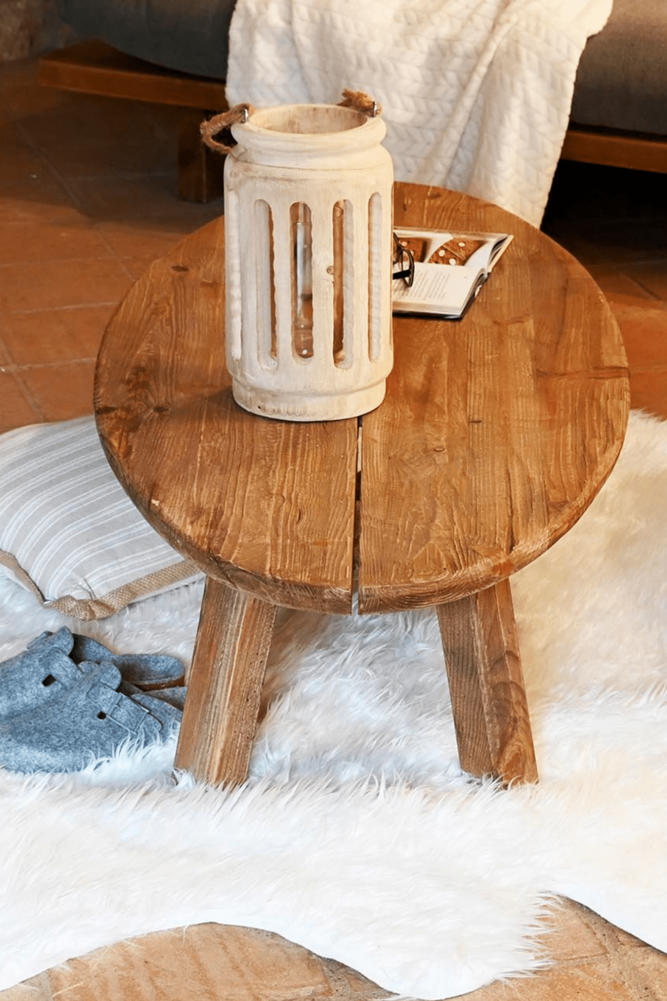 Item International Zaria Lanterna in legno di paulownia con interno in vetro