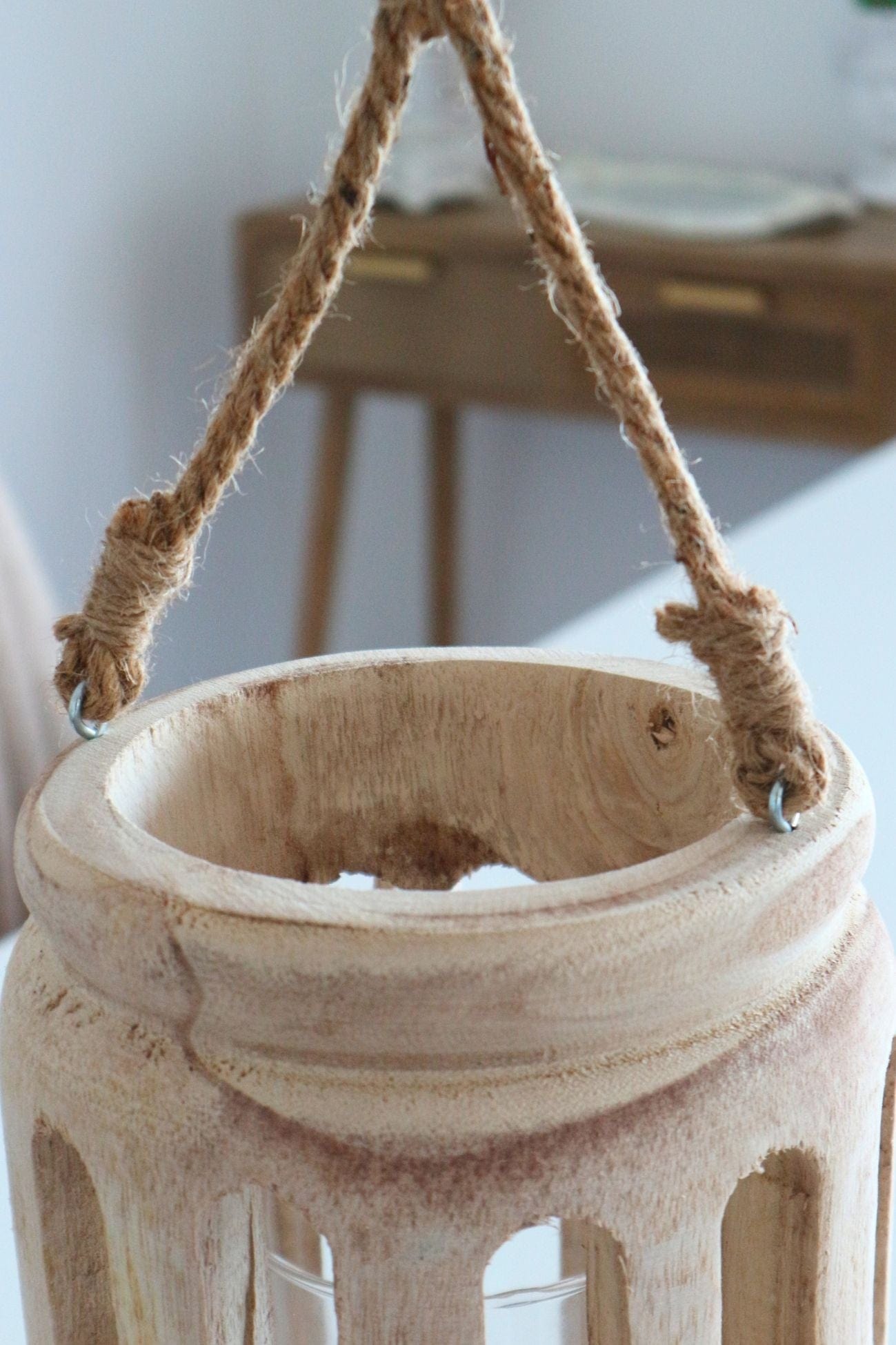 Item International Zaria Zaria - Lanterna in legno di paulownia con interno in vetro | Item International