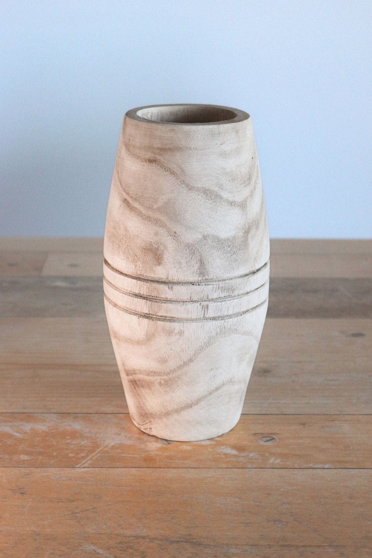 Item International Zaria Zaria - Vaso decorativo in legno di paulownia | Item International