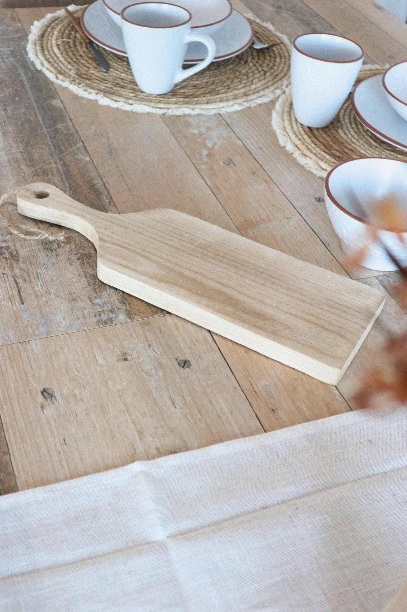 Item International Zoltan Zoltan - Tagliere in legno di paulownia con manico | Item International