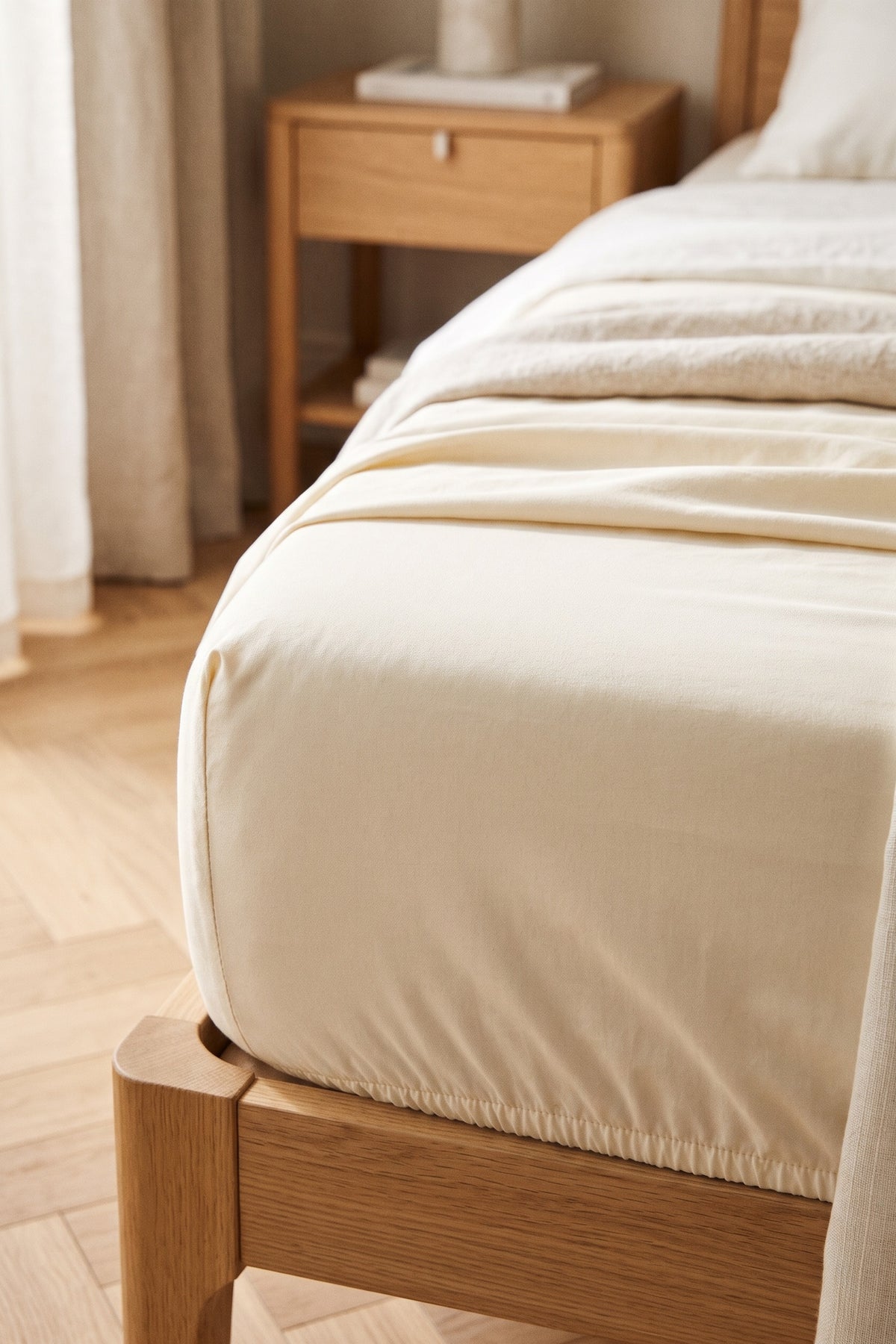 Izy Lenzuolo Inferiore Naturale - lenzuolo con angoli in percalle di cotone panna su materasso