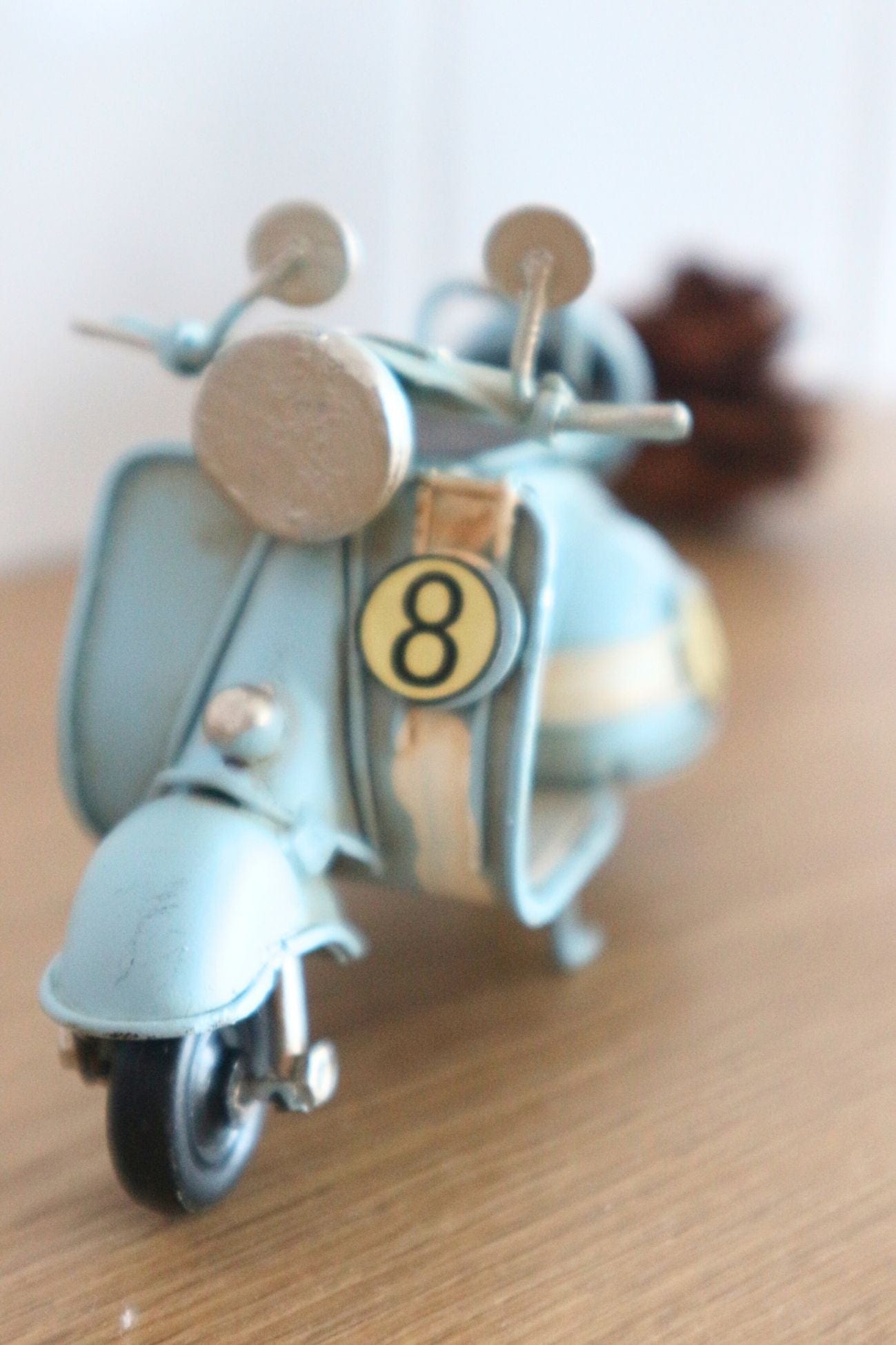 Jolipa Baz Baz - Scooter in metallo azzurro in stile vintage | Jolipa