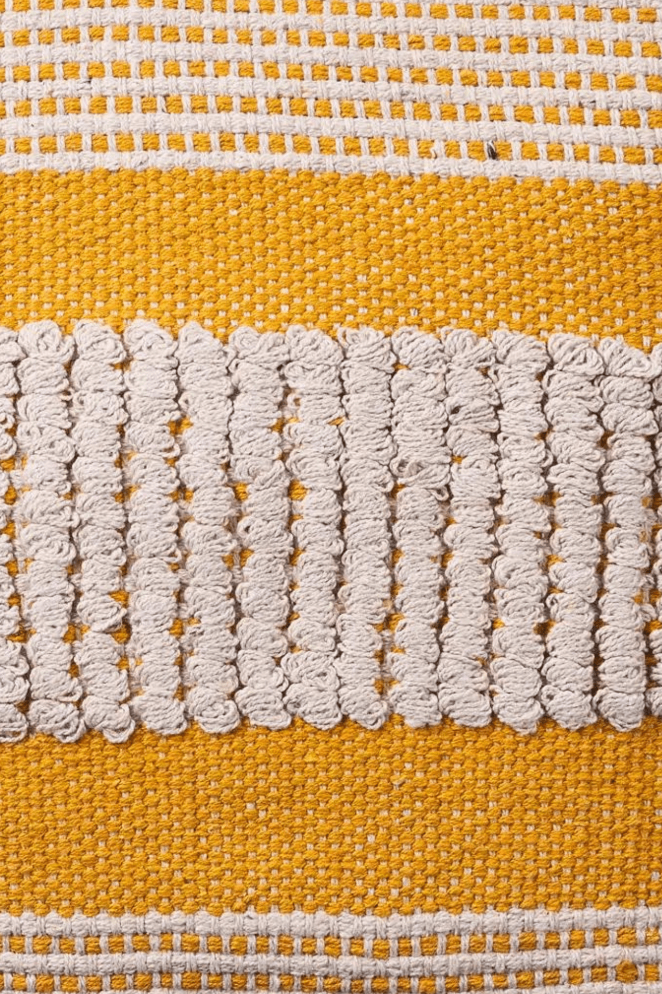 Novità Home Pon Pon Cuscino arredo imbottito in cotone con pon pon gialli