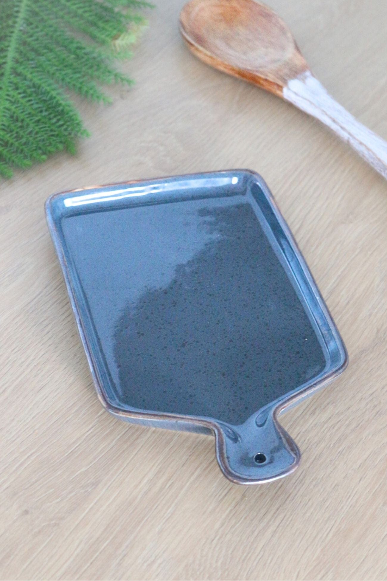 Novità Home Rience Rience - Vassoio in ceramica antracite con finitura marrone | Novità Home